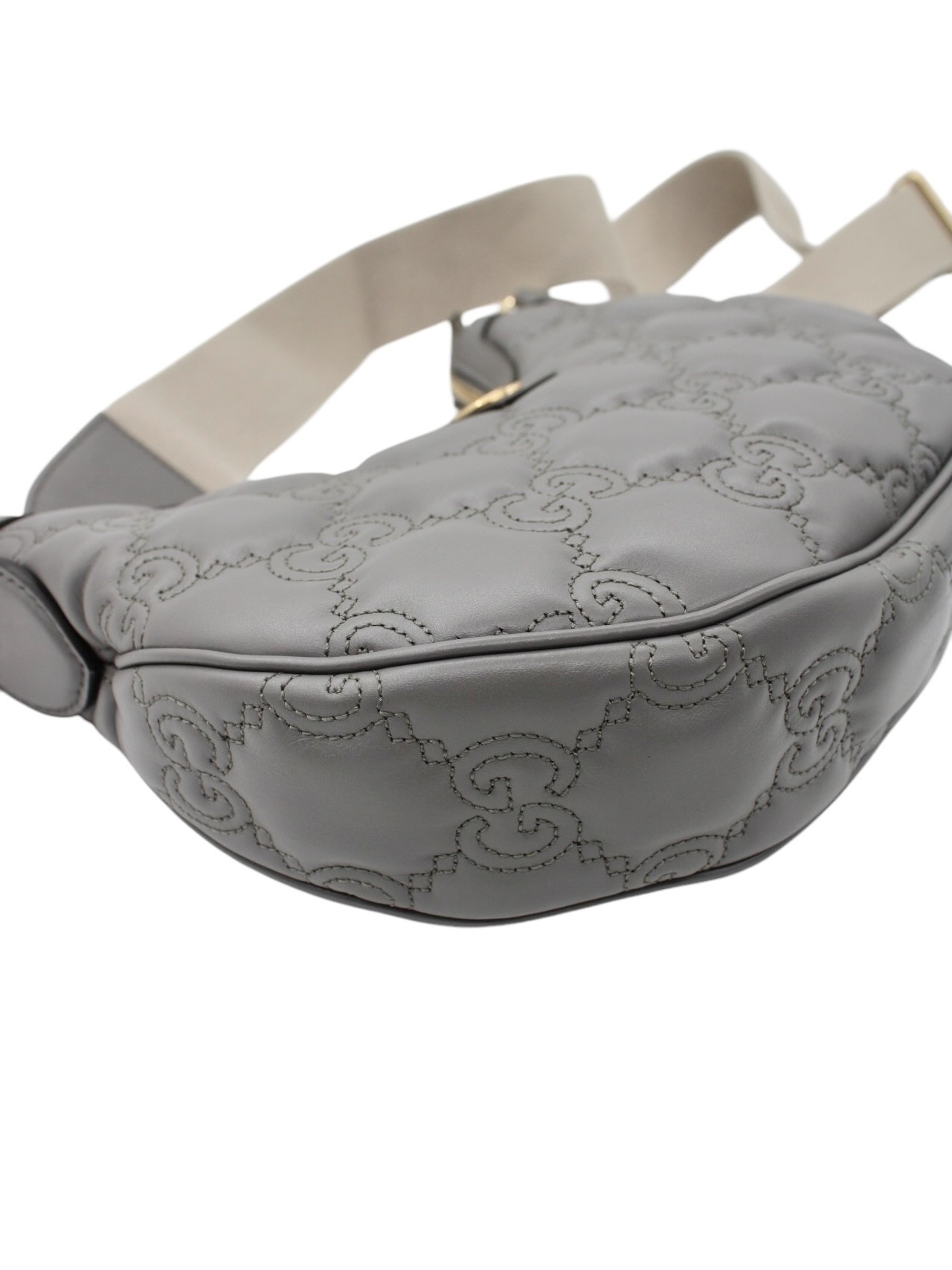 Borsa Gucci GG Matelassé in Pelle Grigia thumb