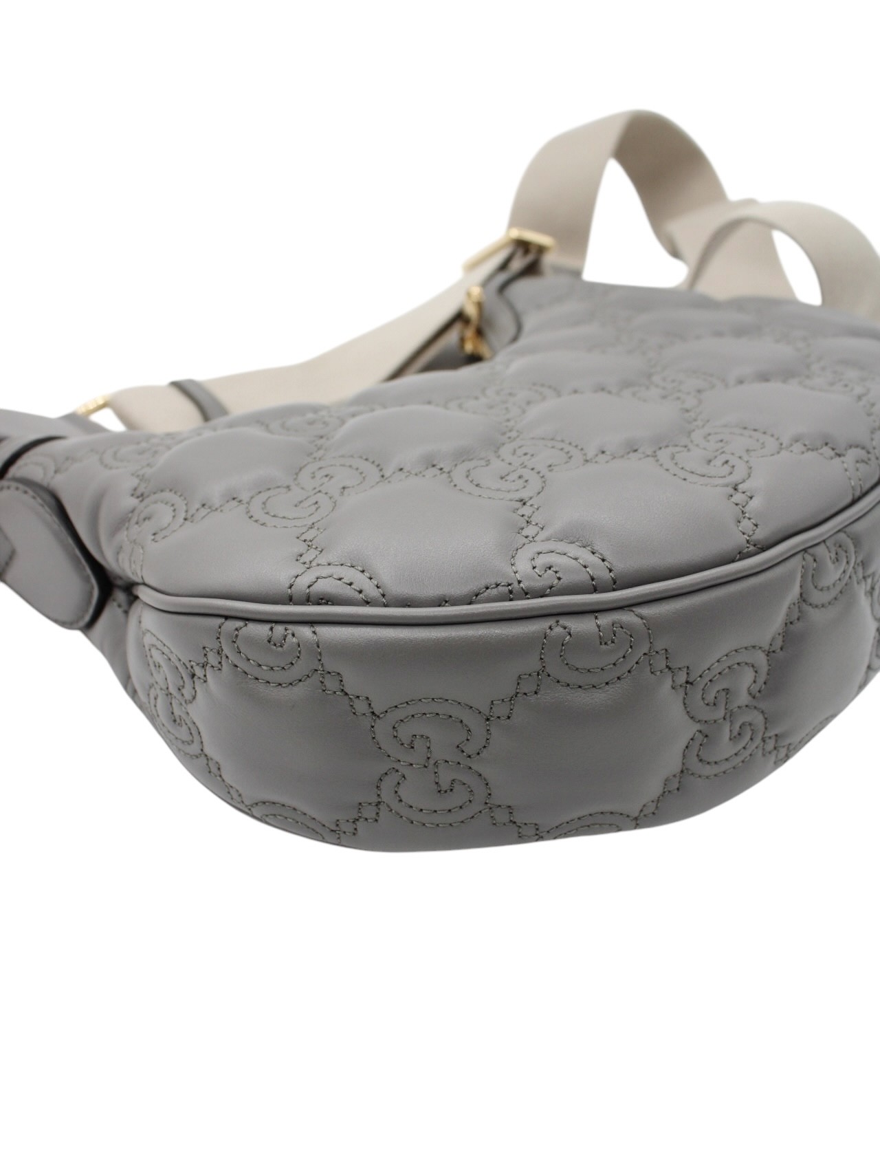 Borsa Gucci GG Matelassé in Pelle Grigia thumb