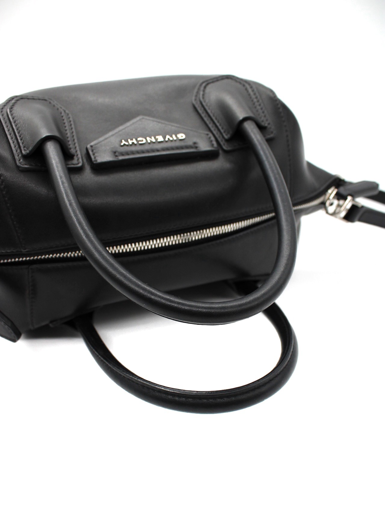 Borsa Givency Antigona in Pelle Nera thumb