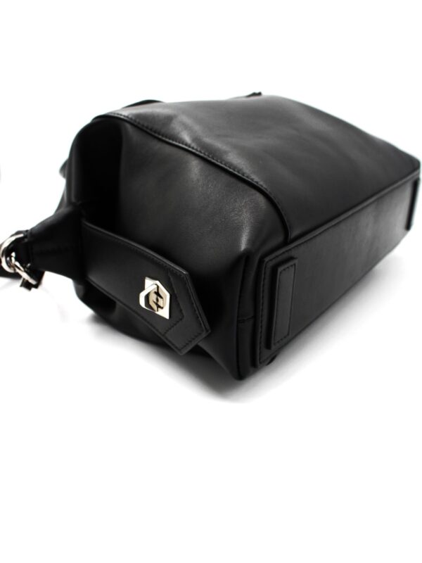 Borsa Givency Antigona in Pelle Nera