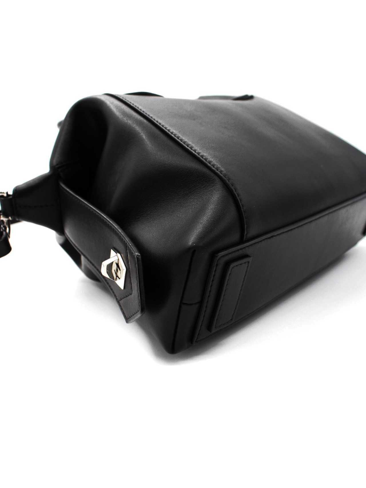 Borsa Givency Antigona in Pelle Nera thumb
