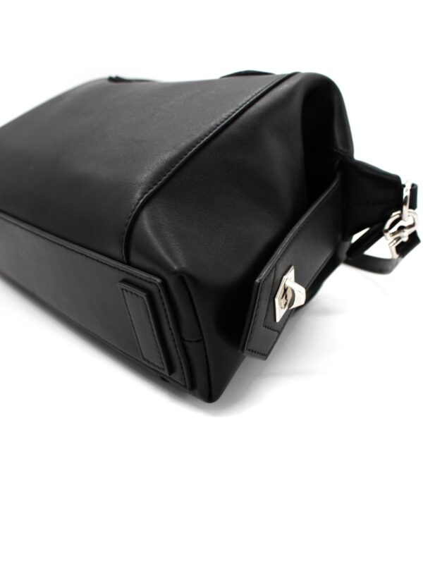 Borsa Givency Antigona in Pelle Nera