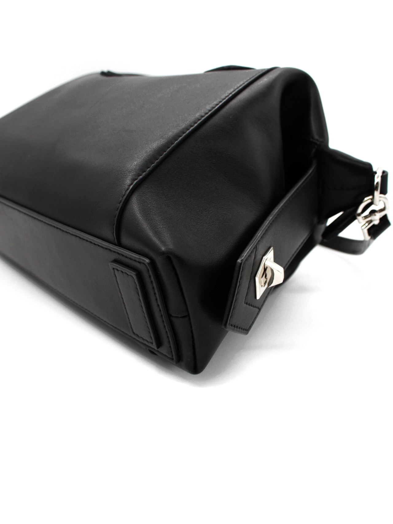 Borsa Givency Antigona in Pelle Nera thumb