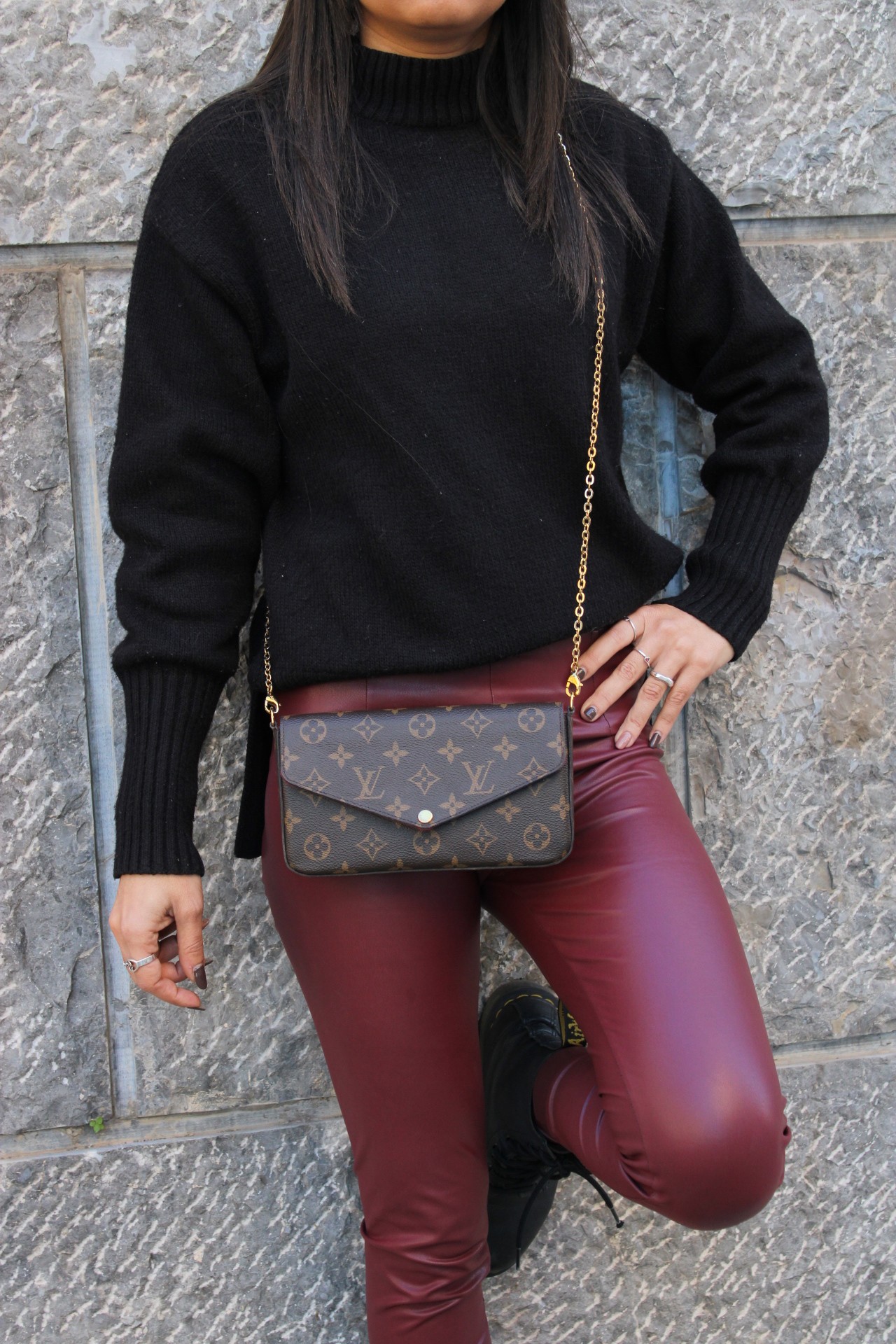 Pochette Louis Vuitton Félicie in Monogram thumb