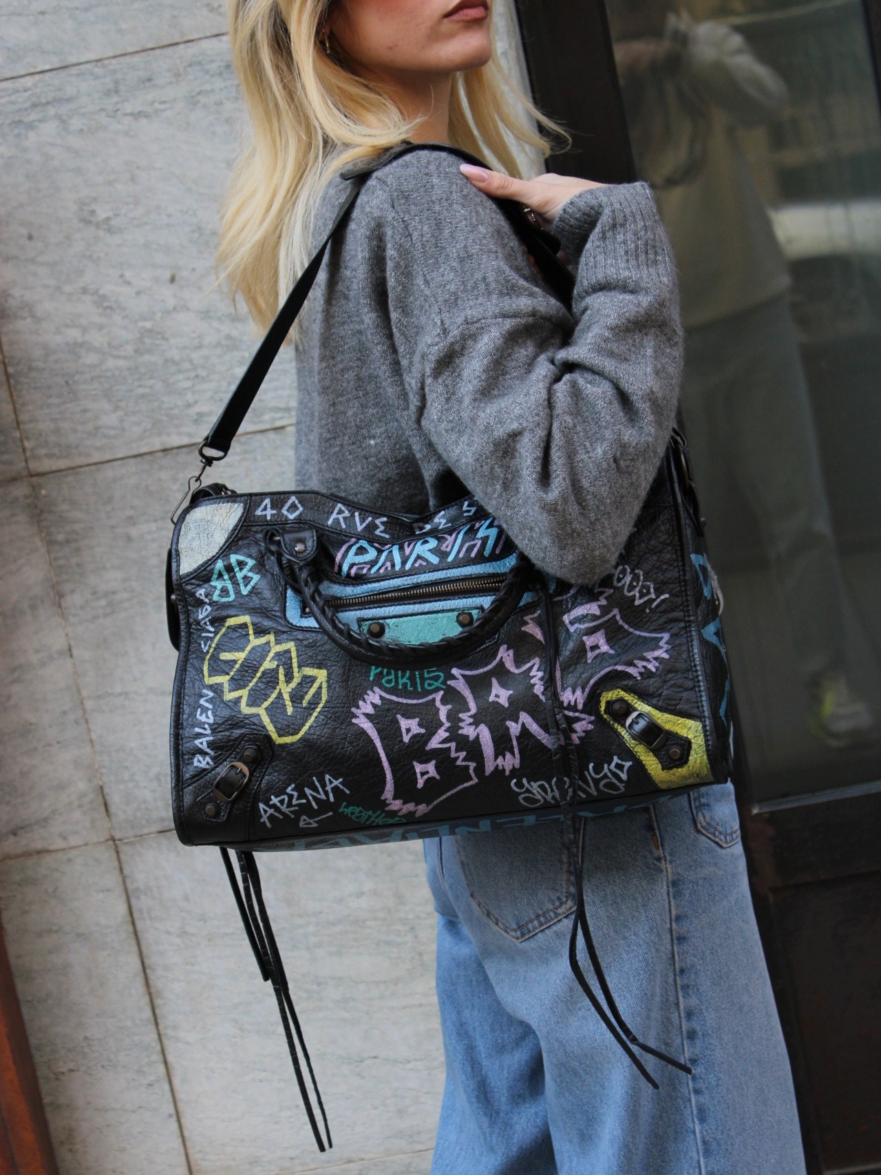 Borsa Balenciaga Classic City Graffiti in pelle thumb