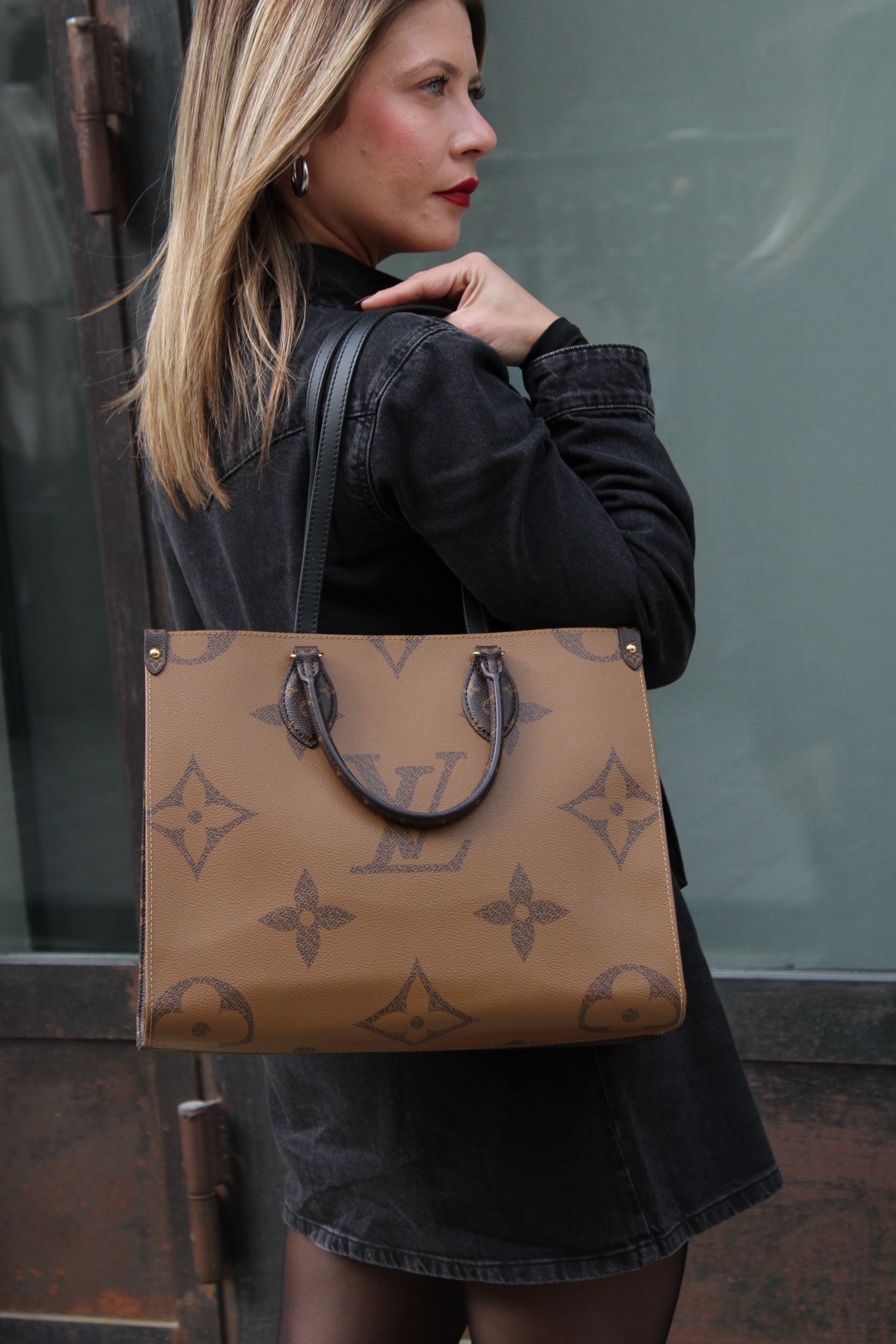 Borsa Louis Vuitton Onthego MM thumb