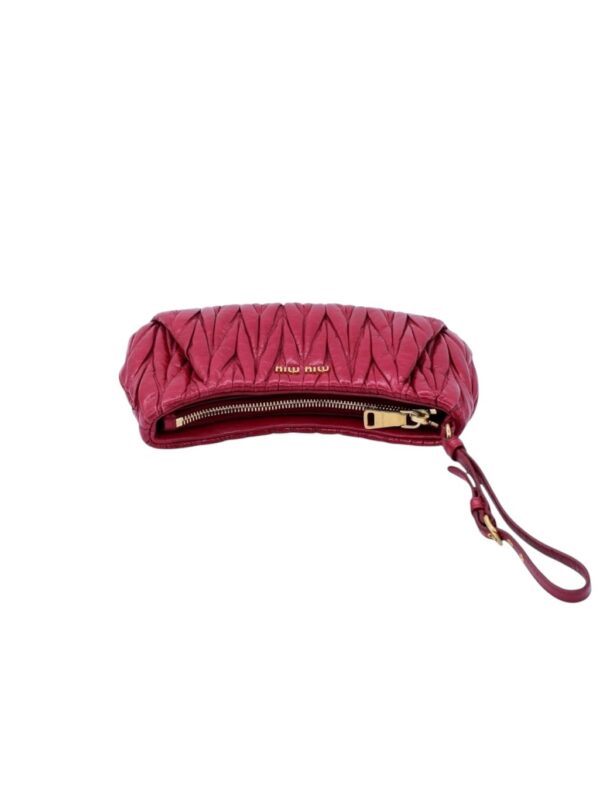 Pochette Miu Miu in Pelle Matelassé Lux Cherry