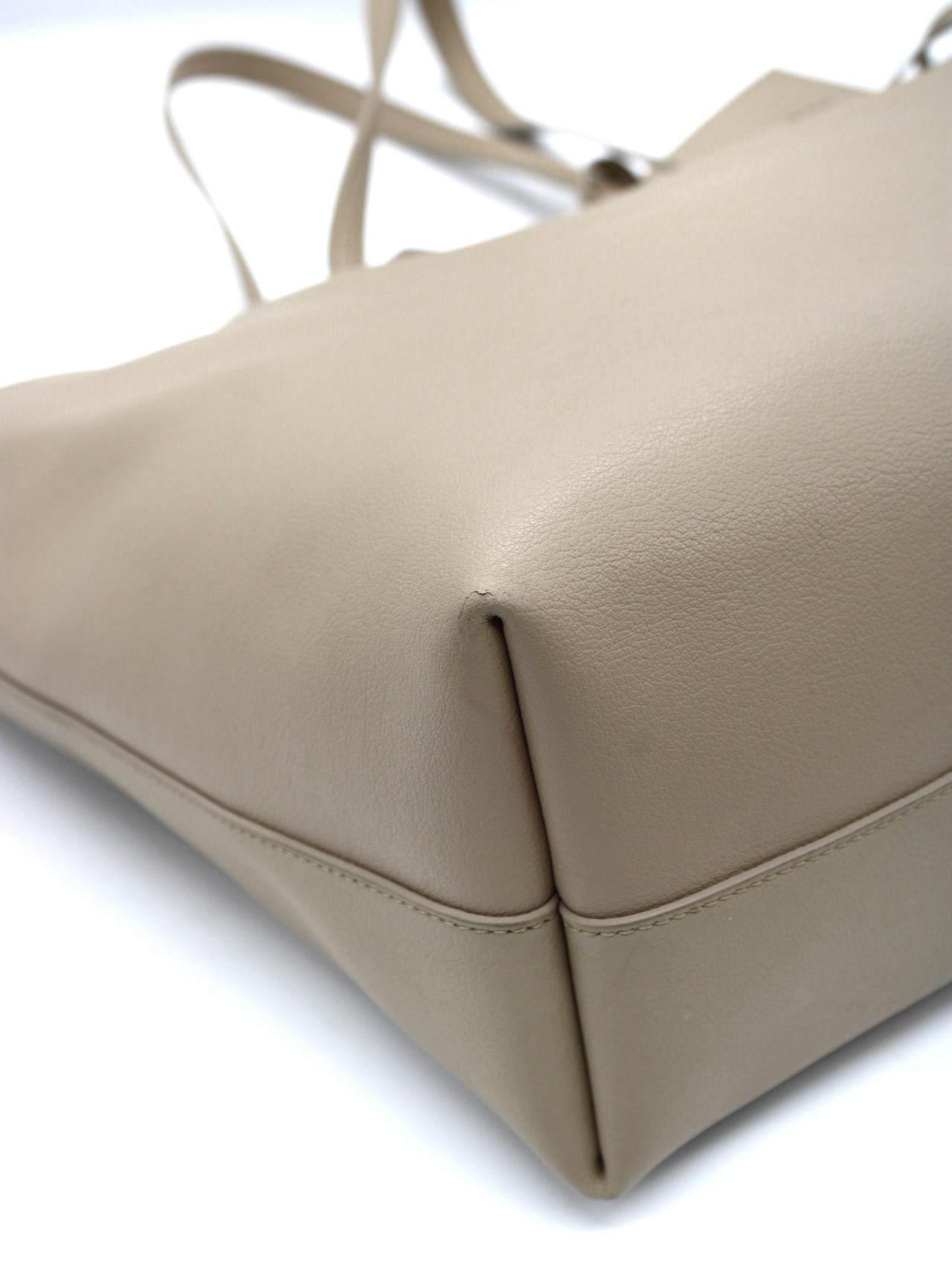 Saint Laurent shopping in pelle dark Beige thumb