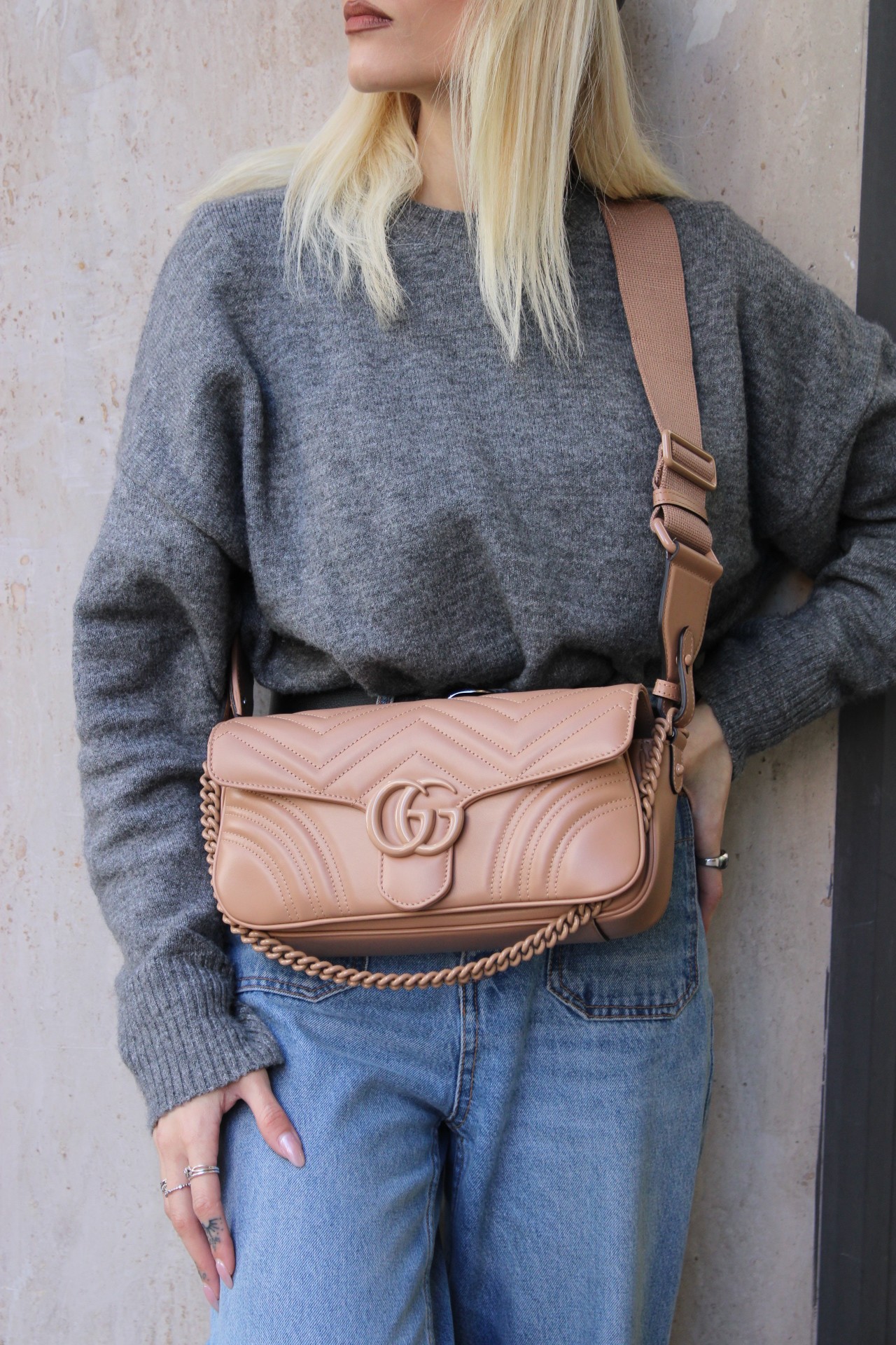 Borsa Gucci Marmont con tracolla thumb