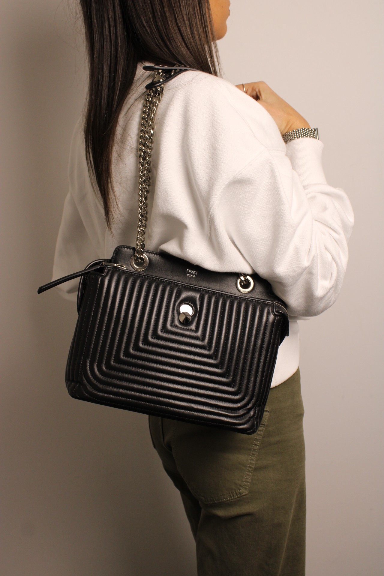 Borsa Fendi Dotcom Click in Pelle Nera thumb
