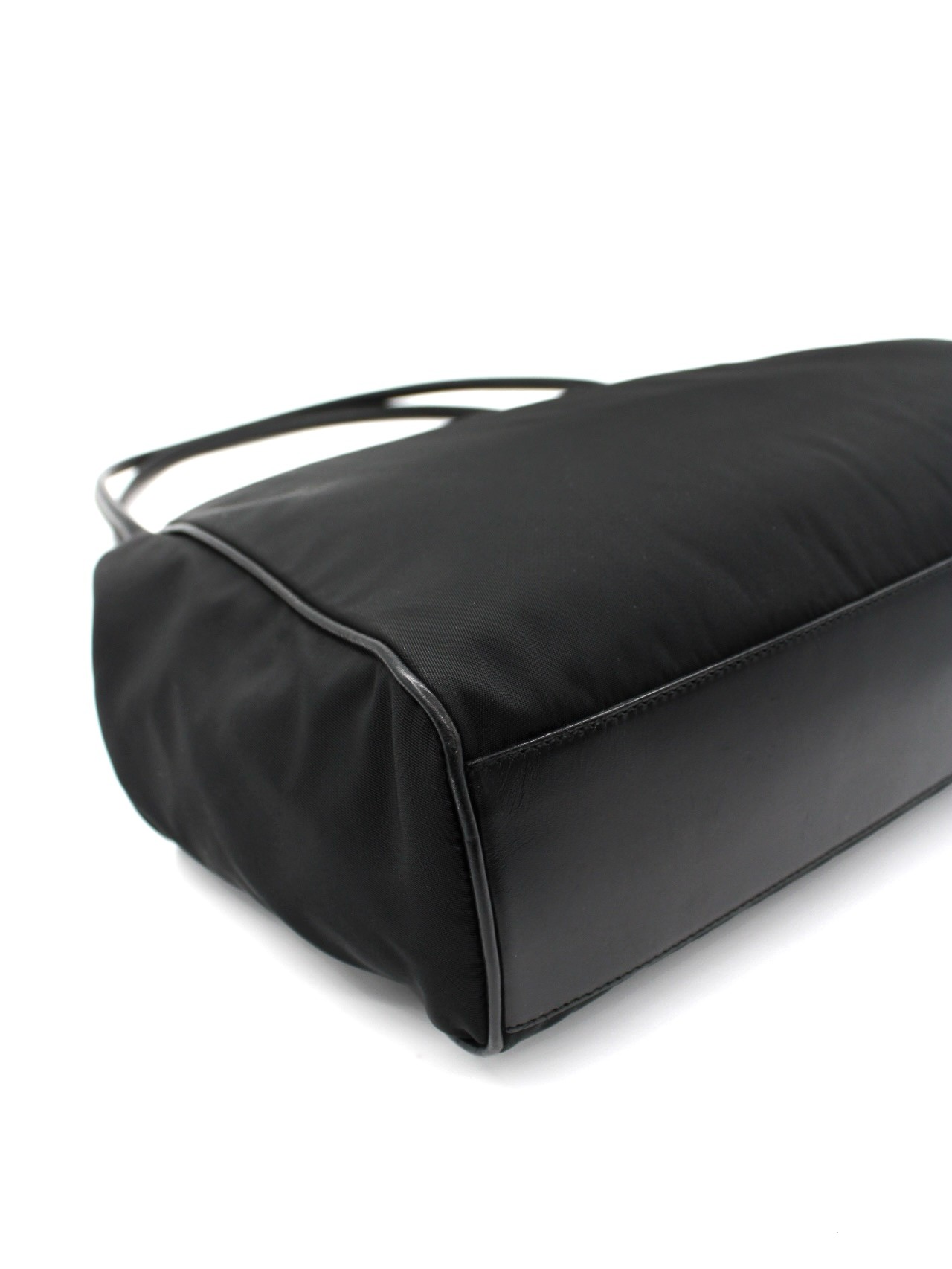 Borsa Prada a Spalla in Tela Vela Nera thumb