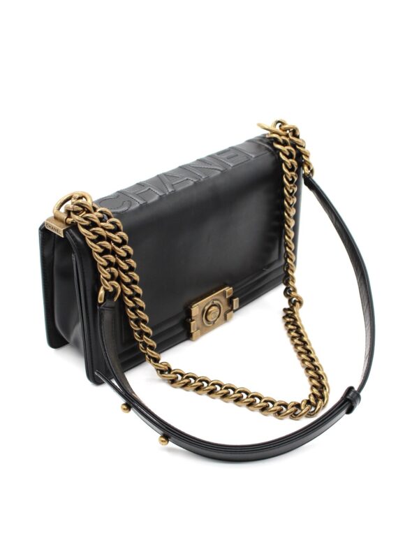 Borsa Chanel Boy in pelle nera