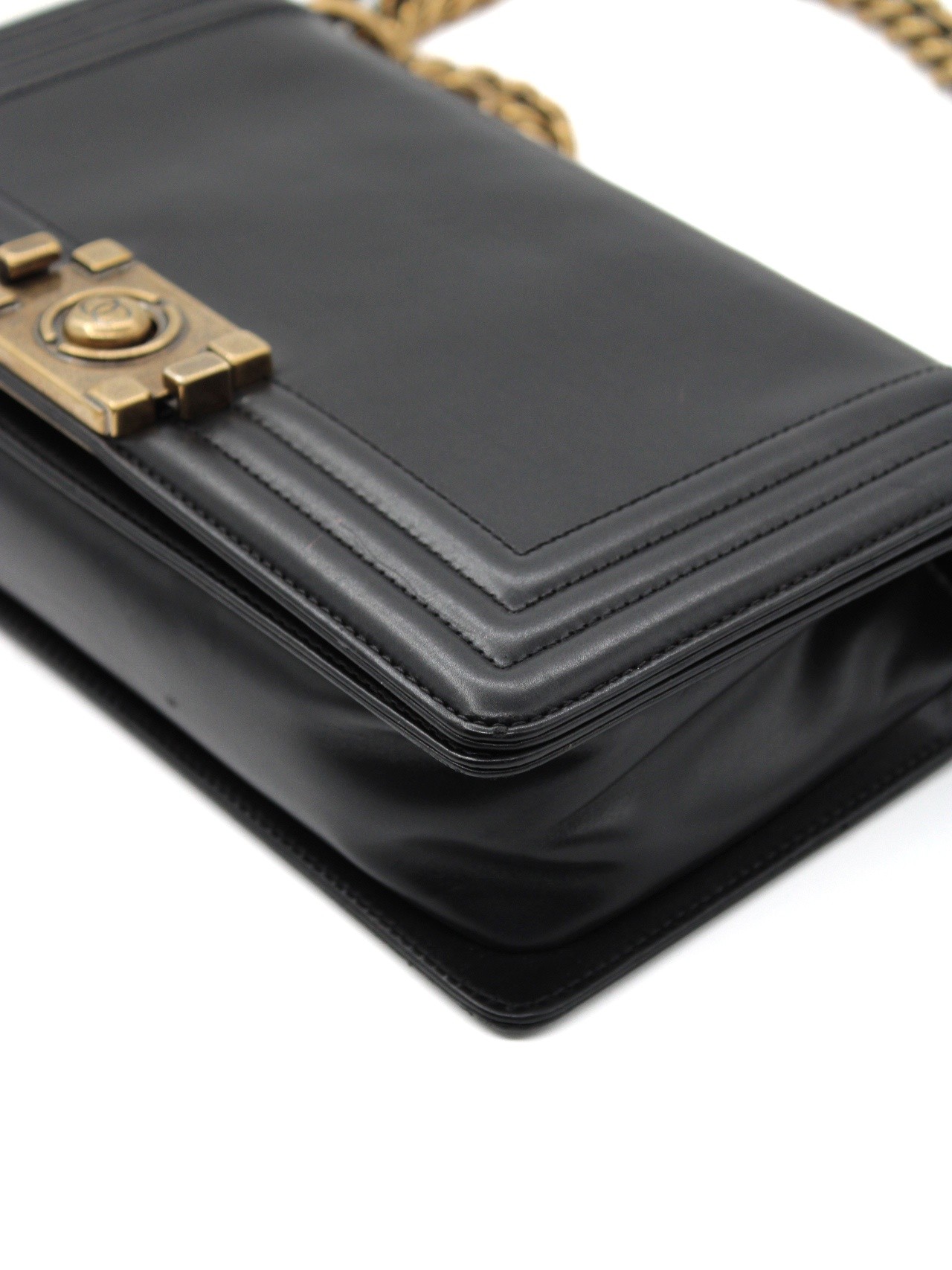 Borsa Chanel Boy in pelle nera thumb