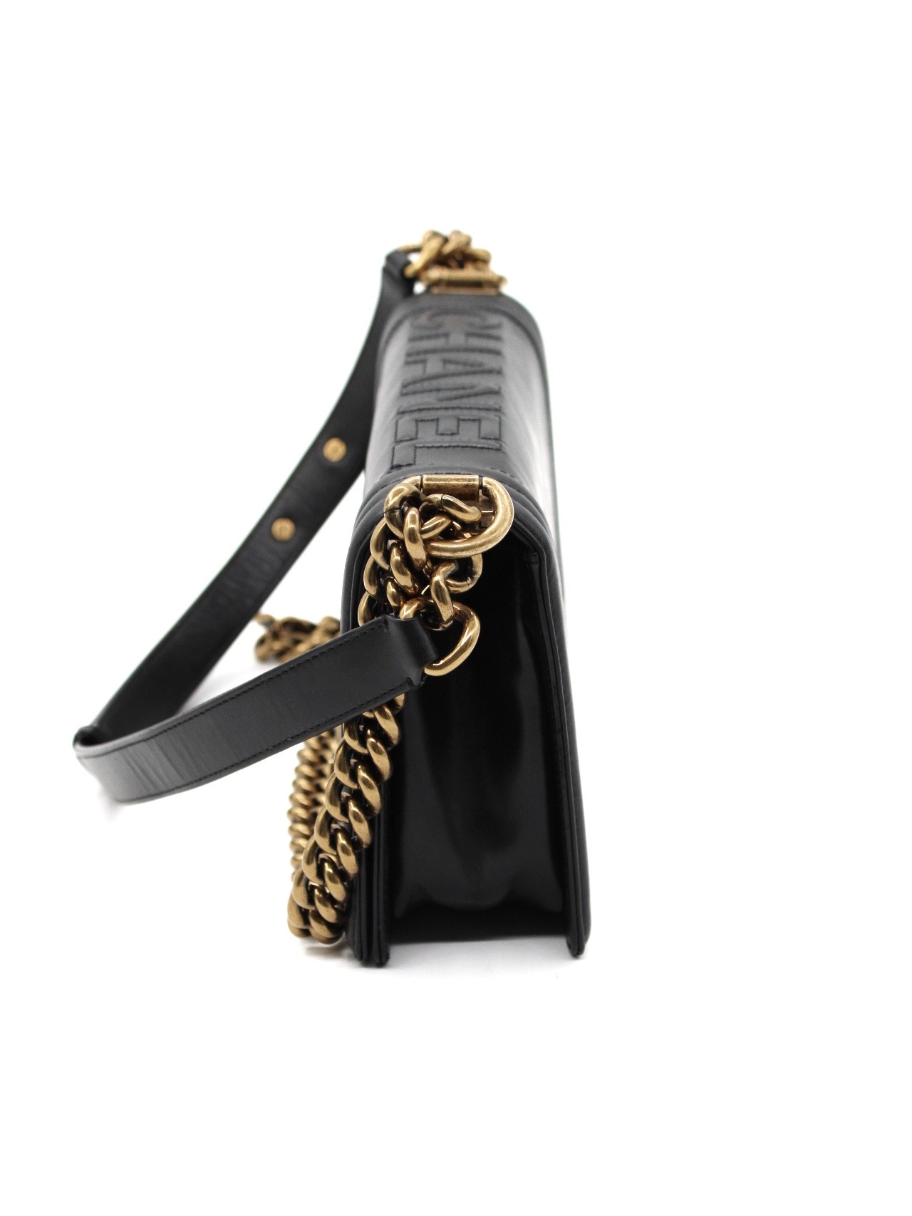 Borsa Chanel Boy in pelle nera thumb