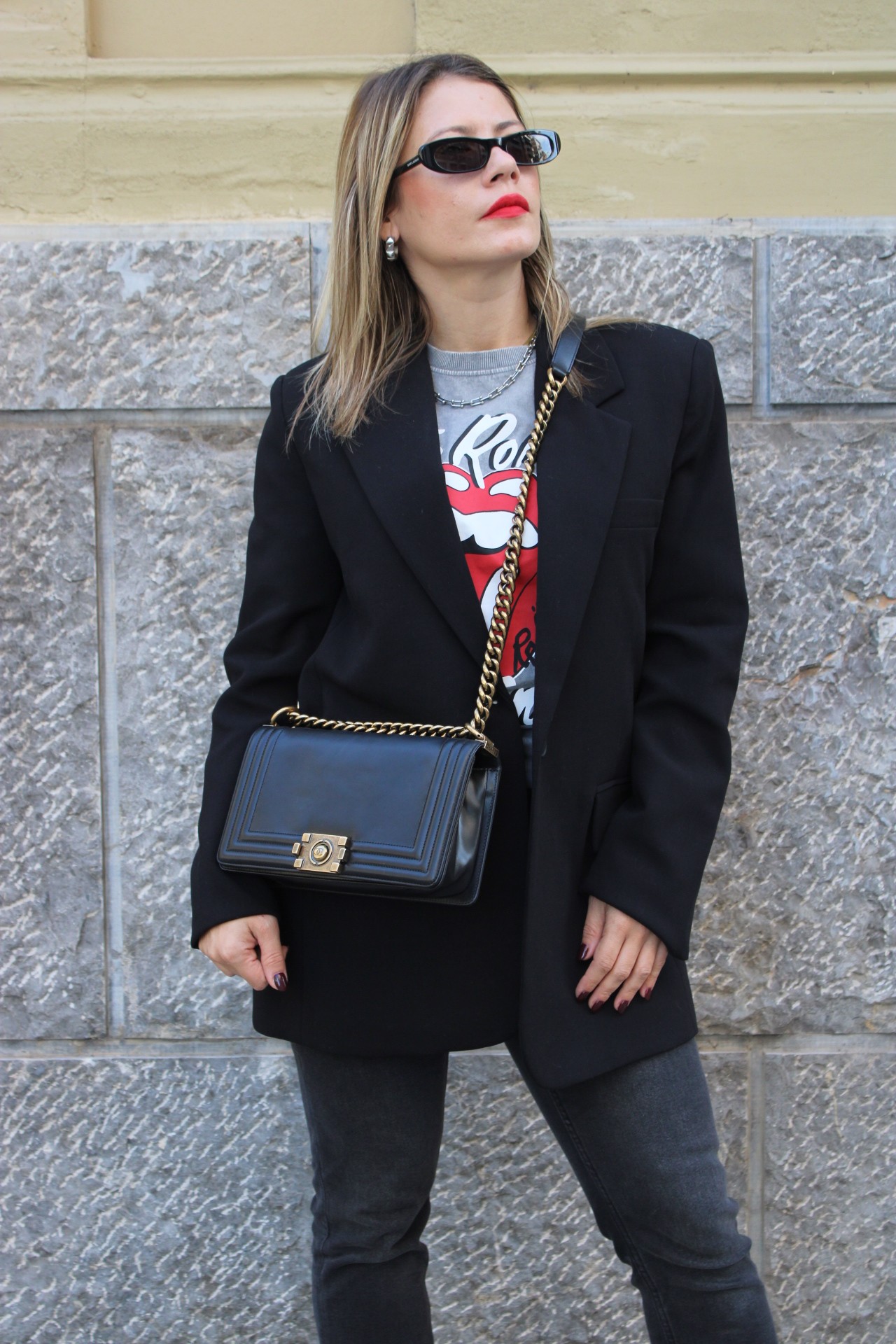 Borsa Chanel Boy in pelle nera thumb