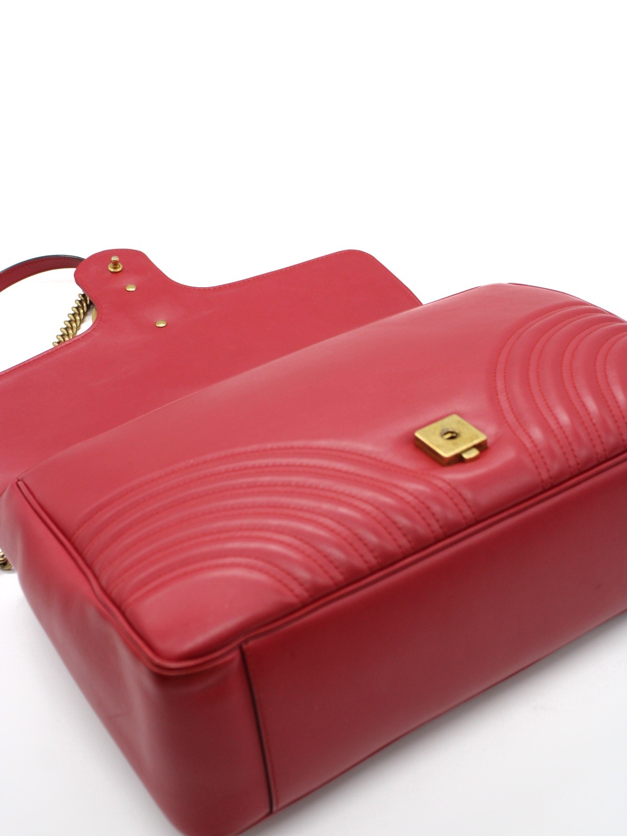 Borsa Gucci Marmont 35 in pelle rossa thumb