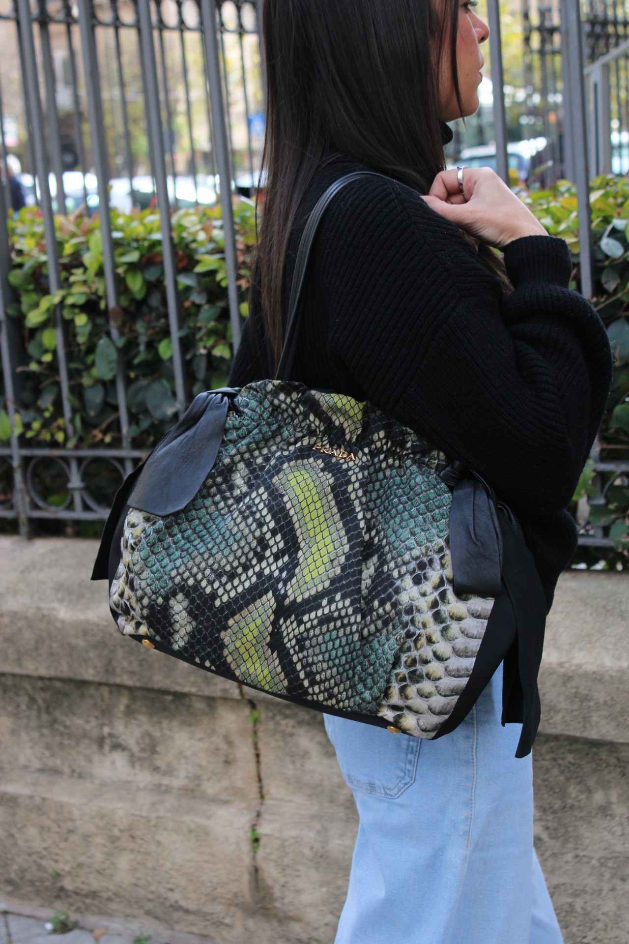 Borsa Prada a spalla in tela vela con stampa pitone thumb