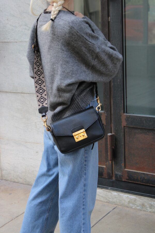 Tracolla Miu Miu in Pelle Madras Nera