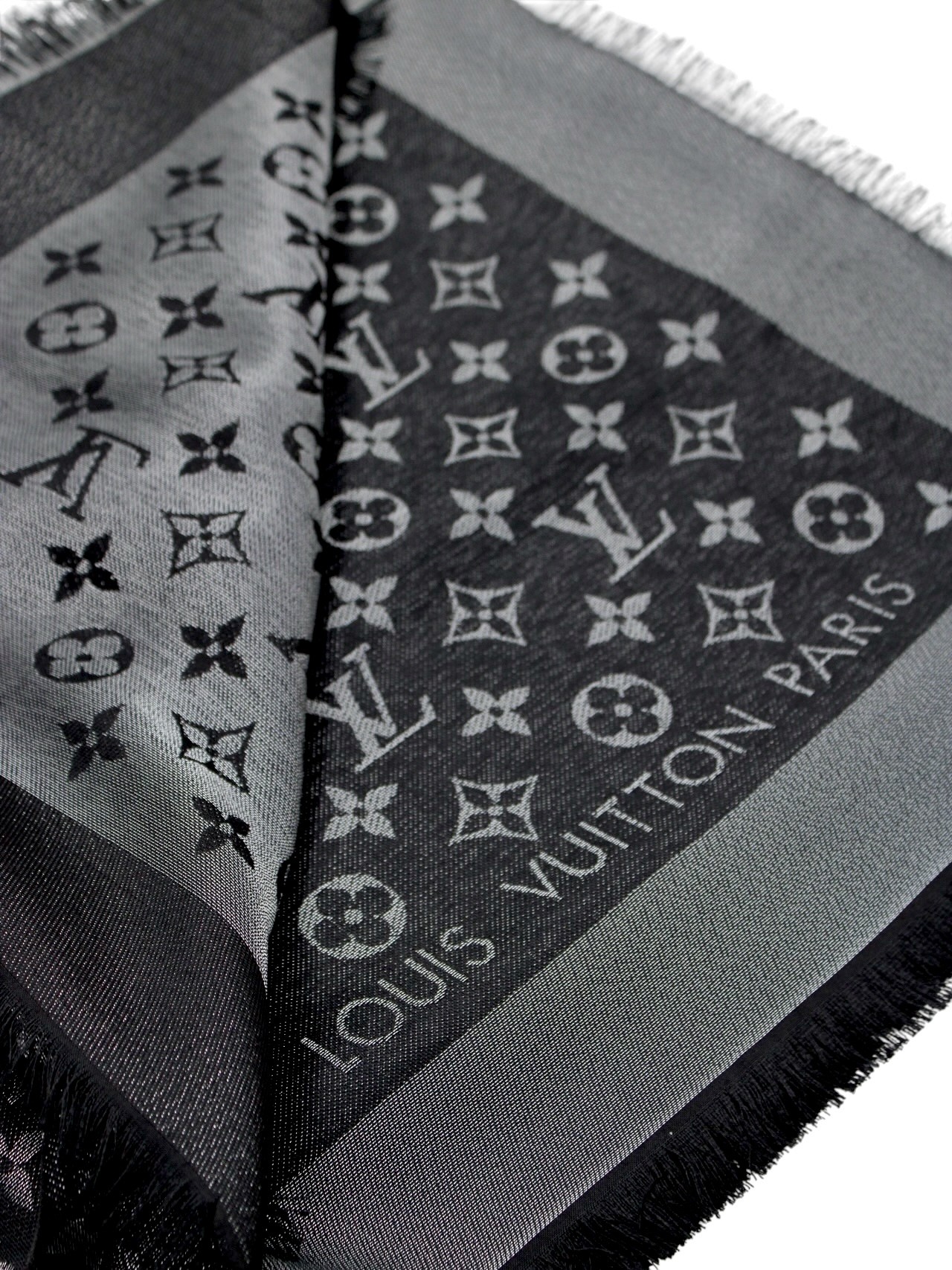 Scialle Louis Vuitton Monogram Nero Shine thumb