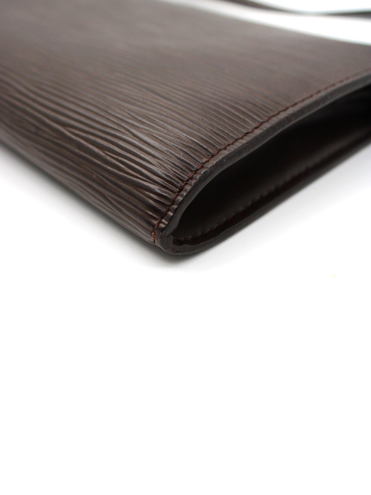Pochette Louis Vuitton in Pelle Epi Marrone thumb