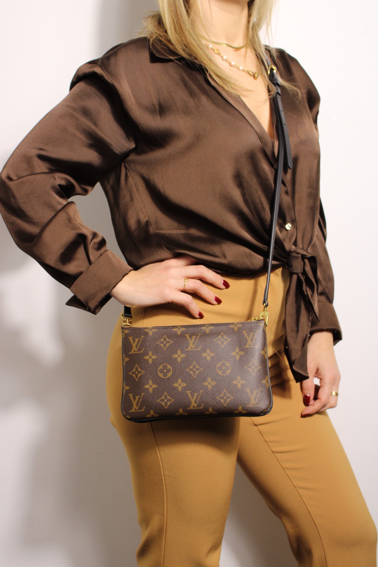 Pochette Louis Vuitton Double Zip thumb