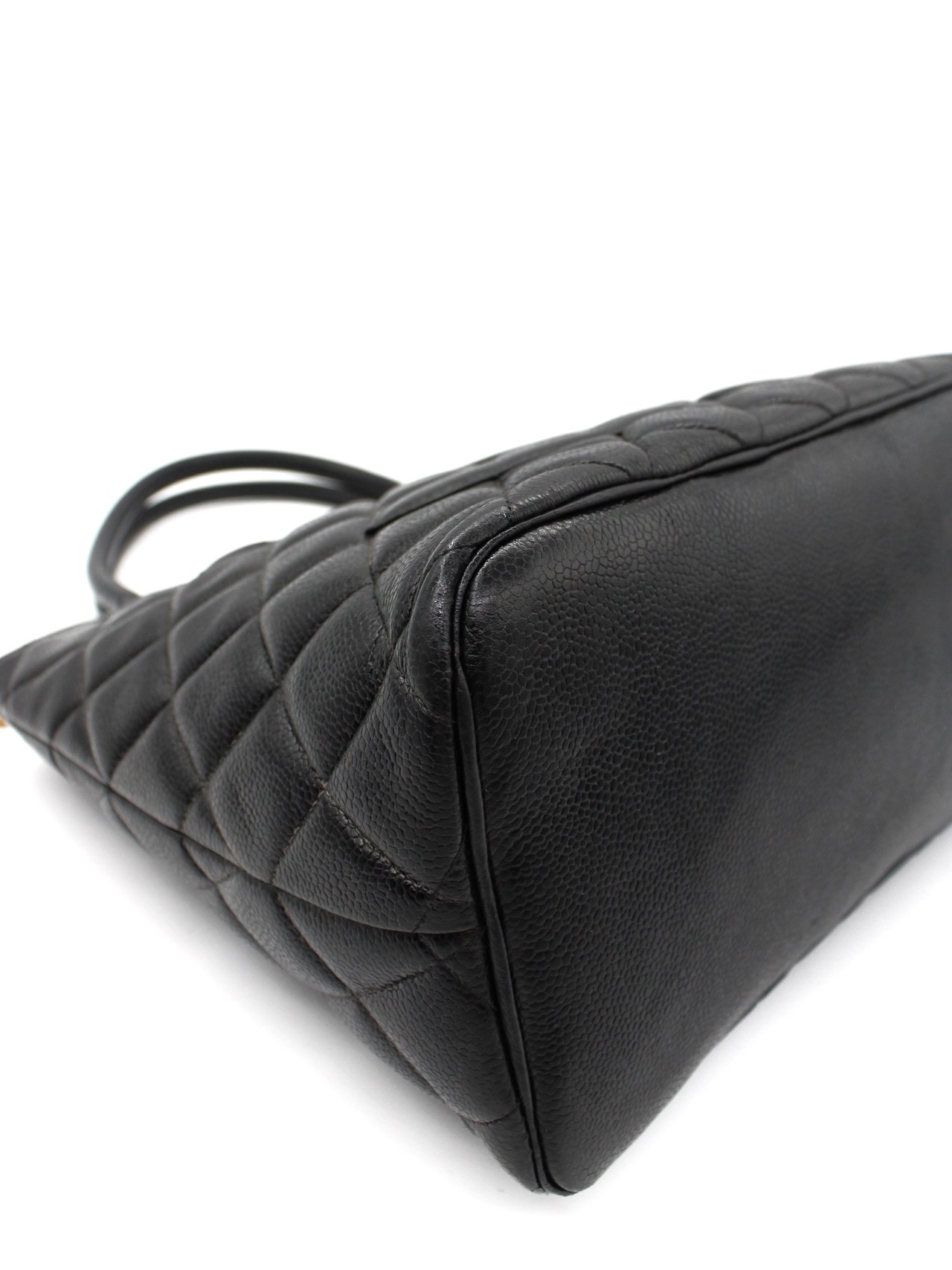 Borsa Chanel Medallion in Pelle Caviar thumb