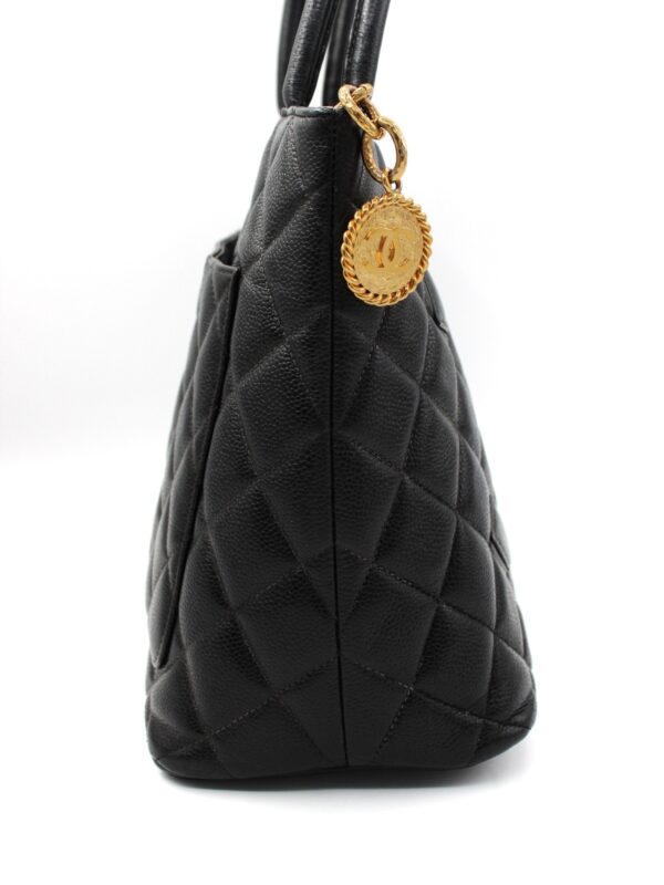 Borsa Chanel Medallion in Pelle Caviar