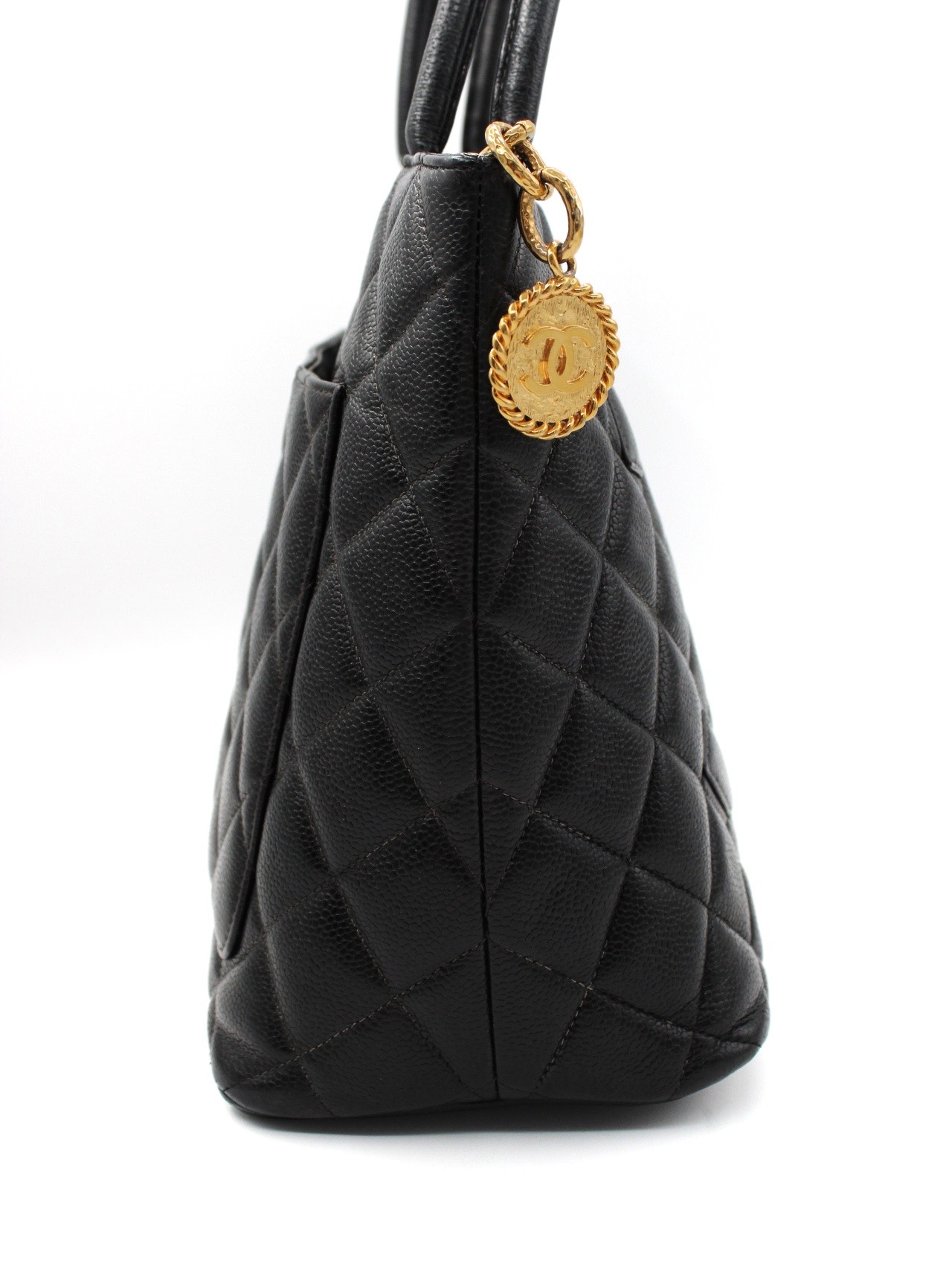 Borsa Chanel Medallion in Pelle Caviar thumb