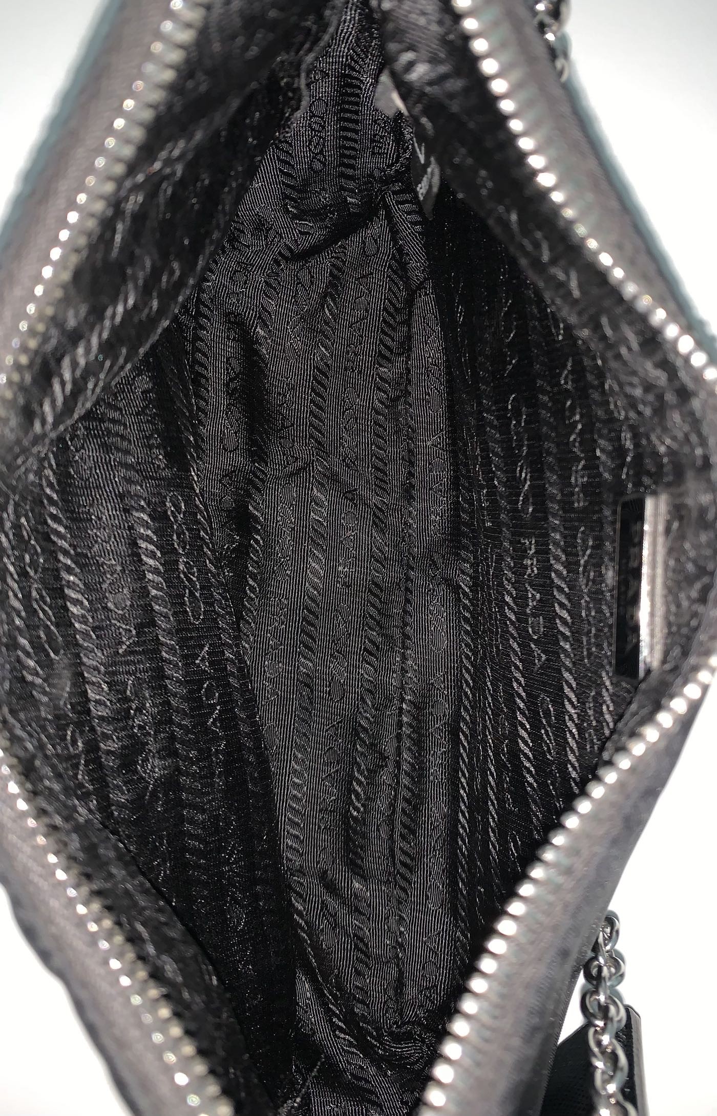 Borsa Prada Re-Edition 2005 in Tela Vela Nera thumb