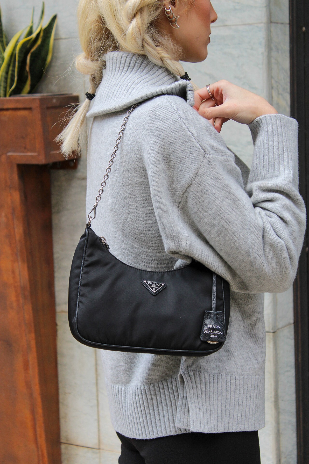 Borsa Prada Re-Edition 2005 in Tela Vela Nera thumb