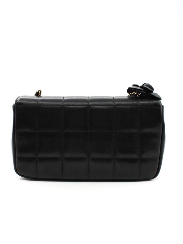 Borsa Chanel Chocolate Bar Camelia in Pelle Nera