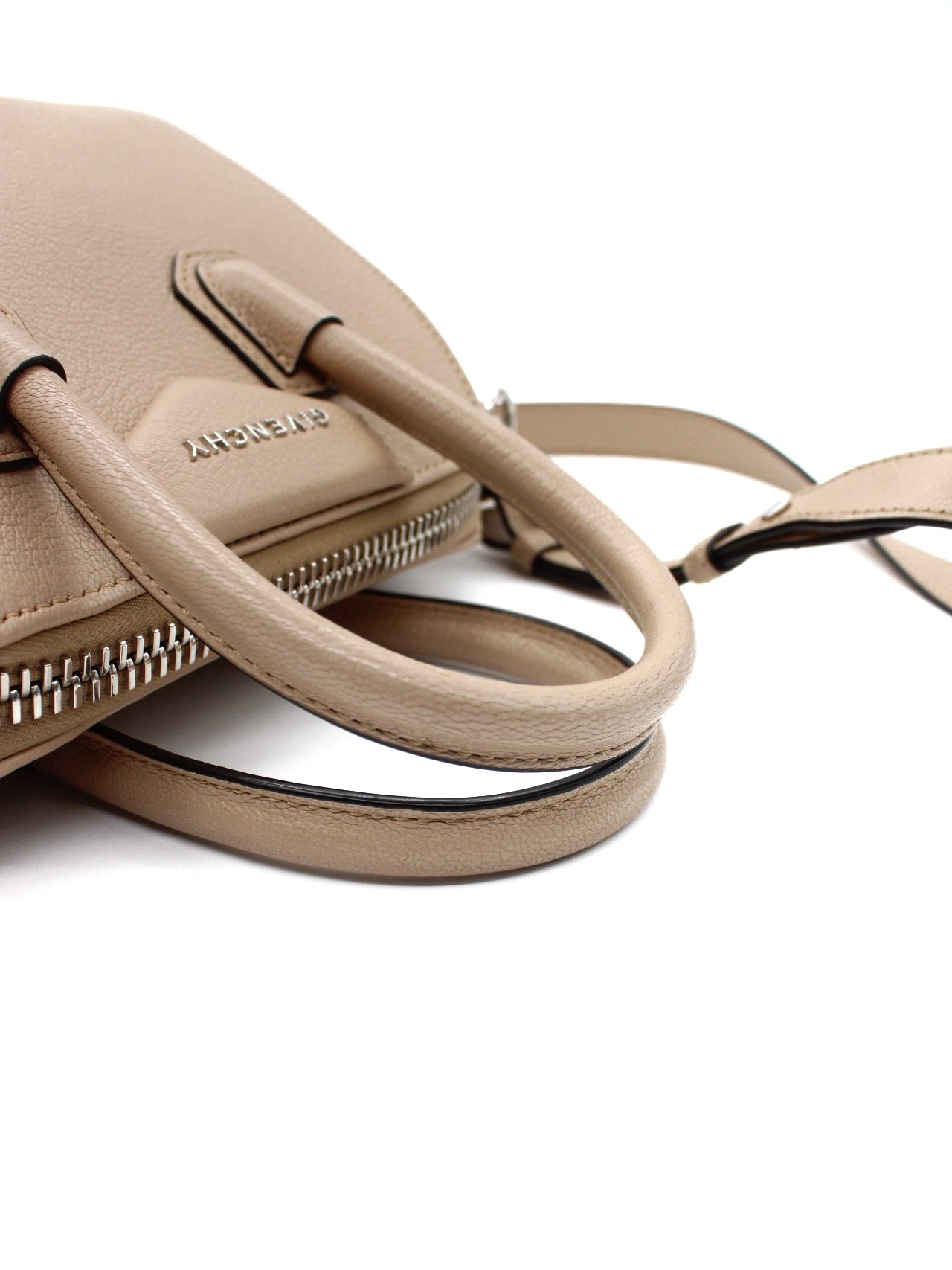 Borsa Givenchy Mini Antigona thumb