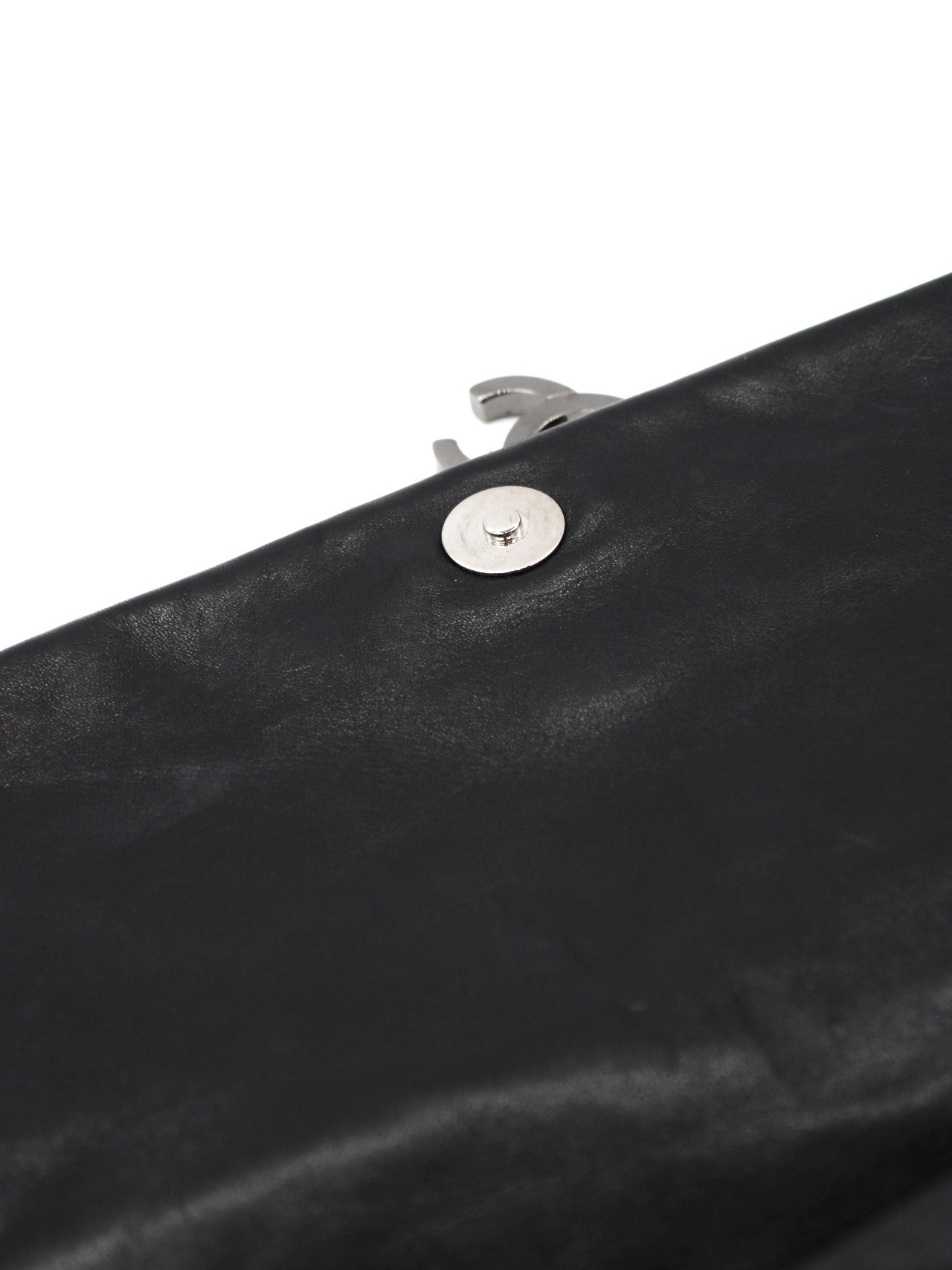 Borsa Chanel Hobo in pelle nera con charm CC thumb