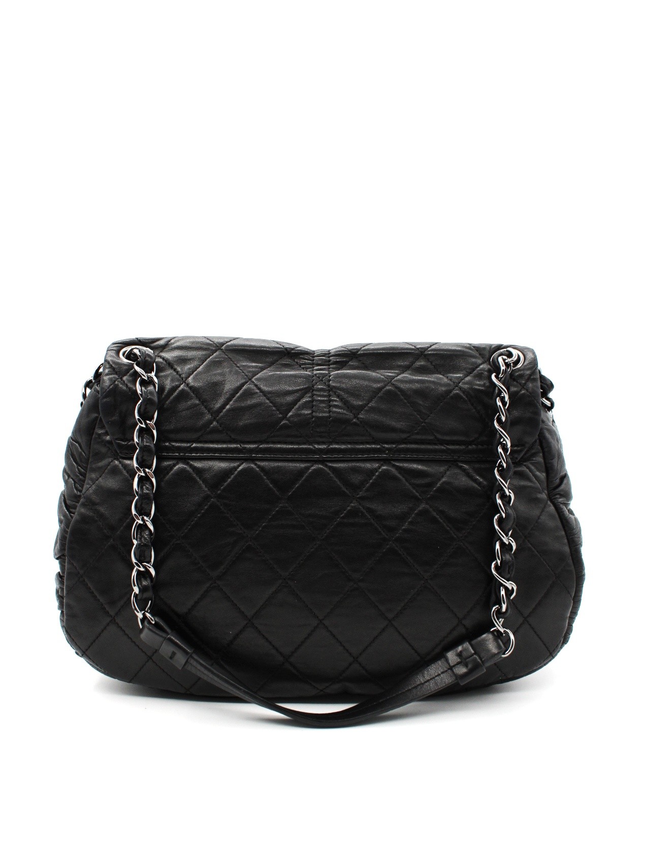 Borsa Chanel Hobo in pelle nera con charm CC thumb