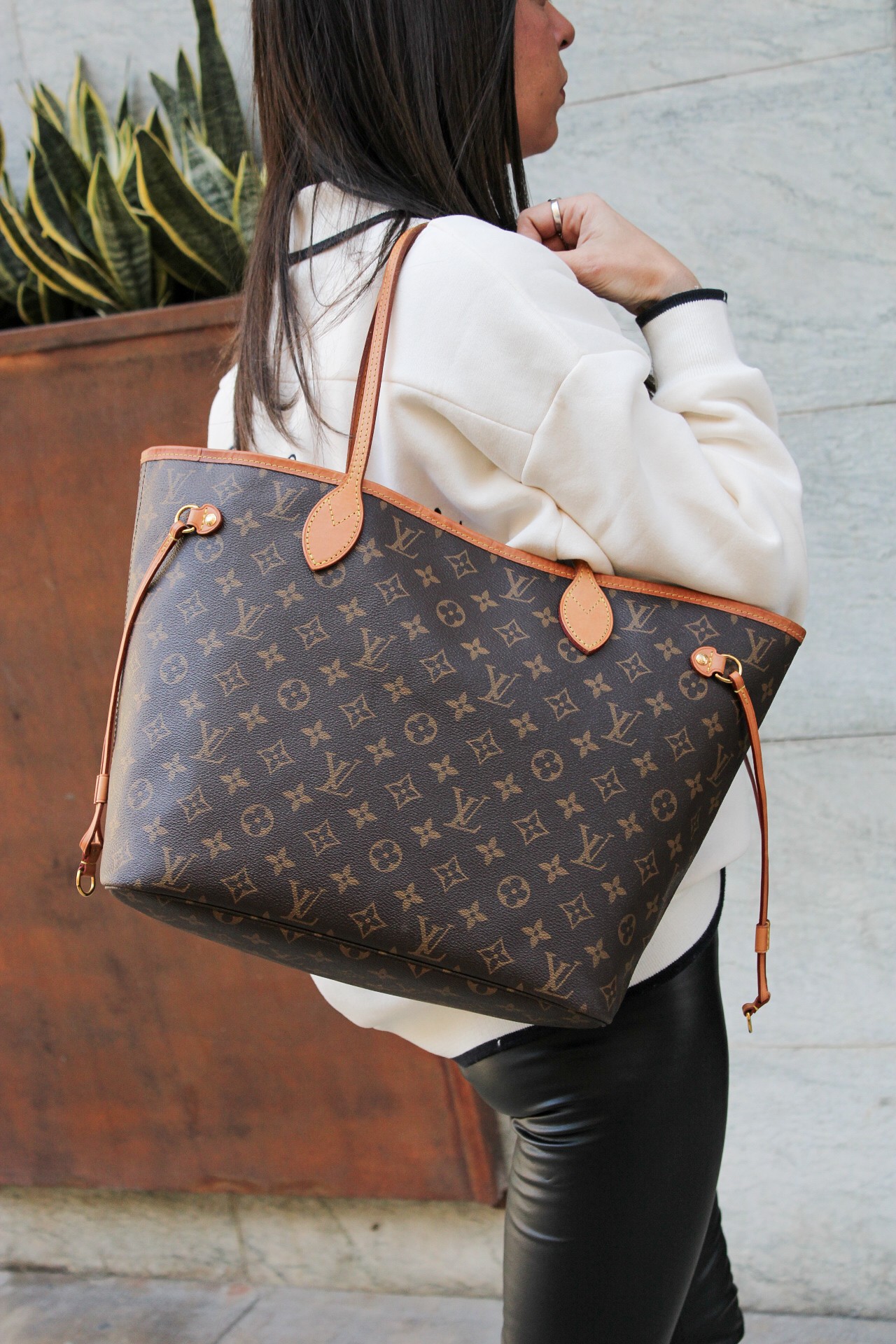Borsa Louis Vuitton Neverfull MM in monogram thumb