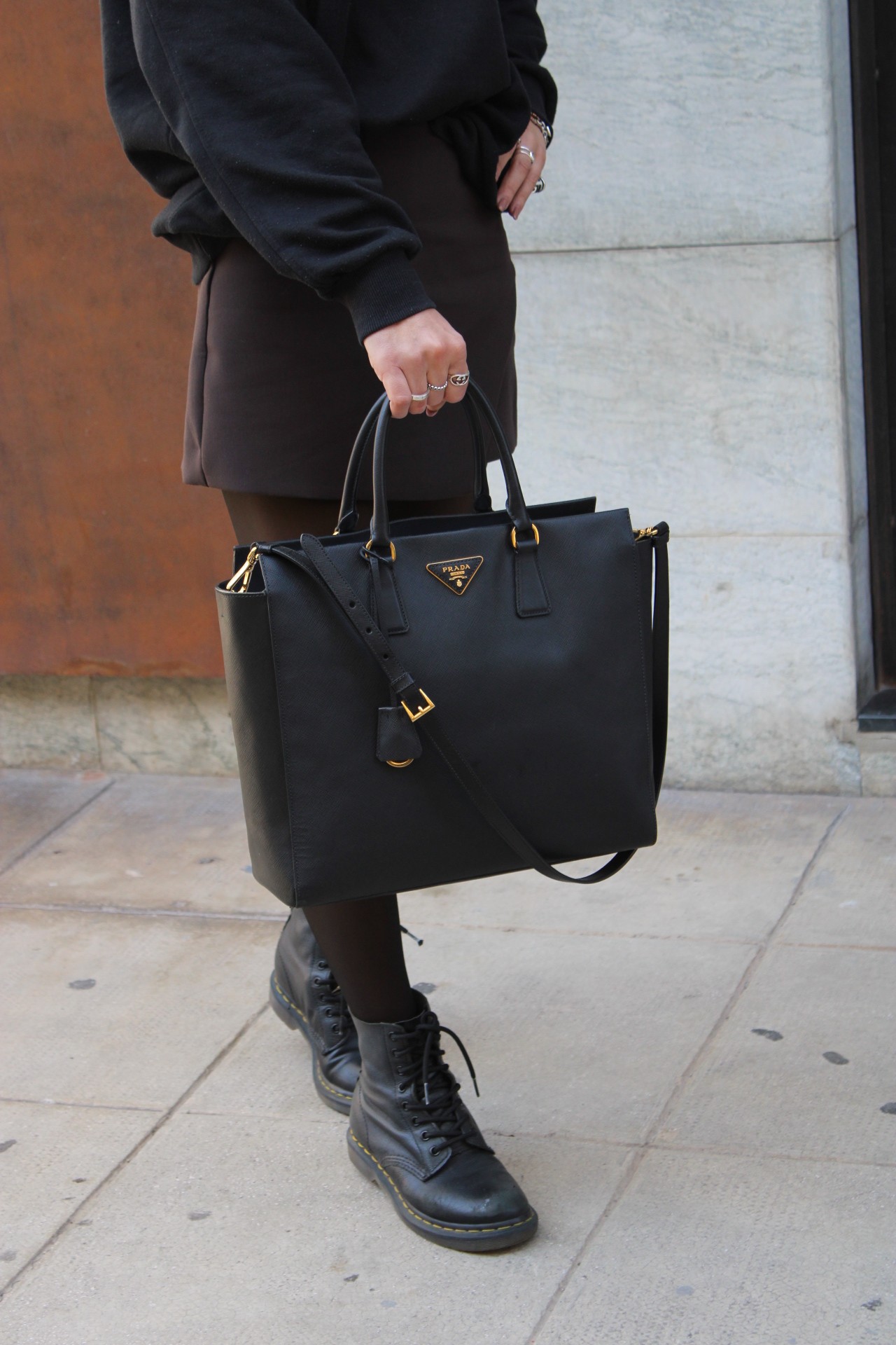 Borsa Prada in pelle Saffiano nera thumb