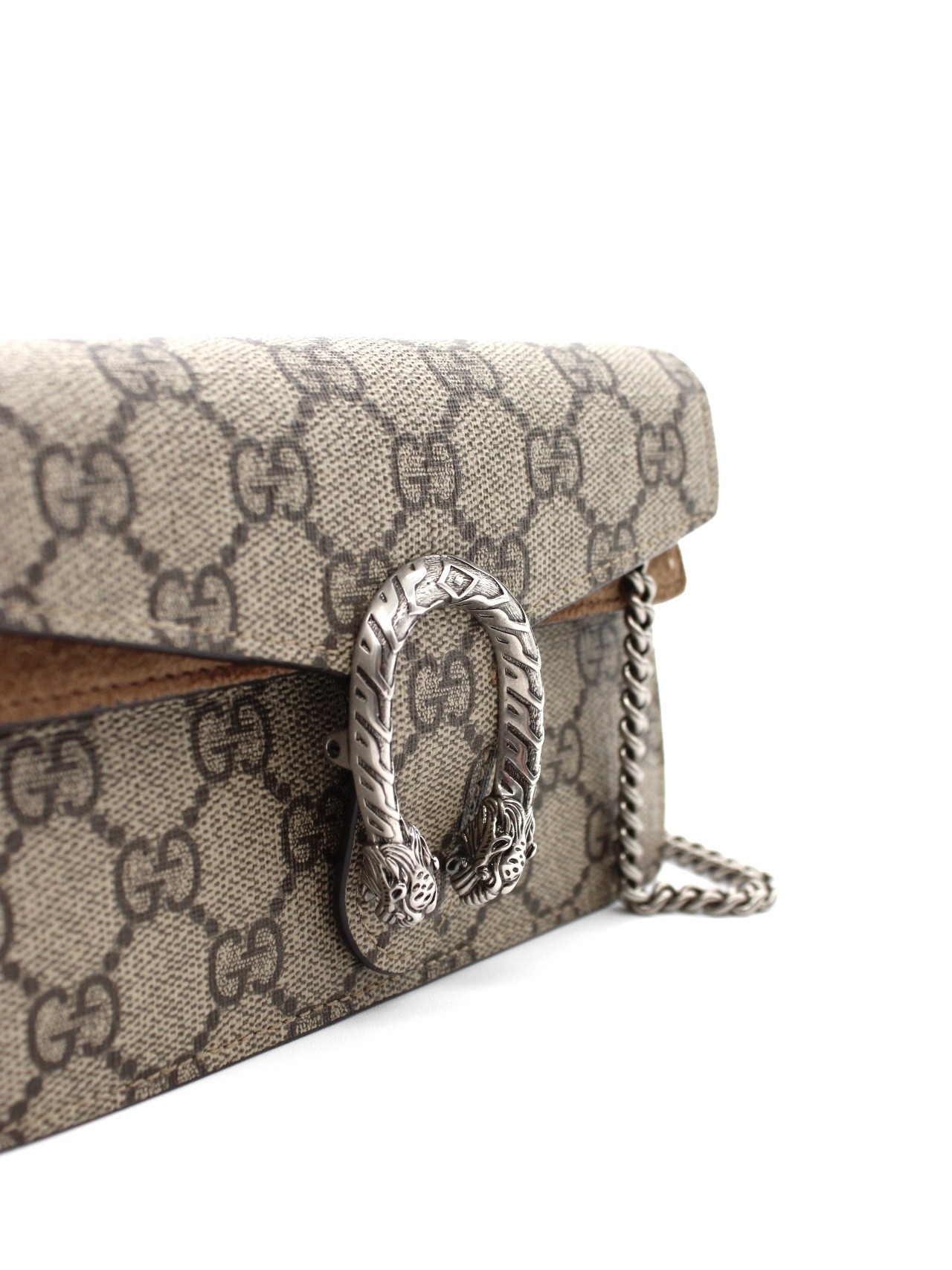 Mini borsa Gucci Dionysus in tessuto GG supreme thumb