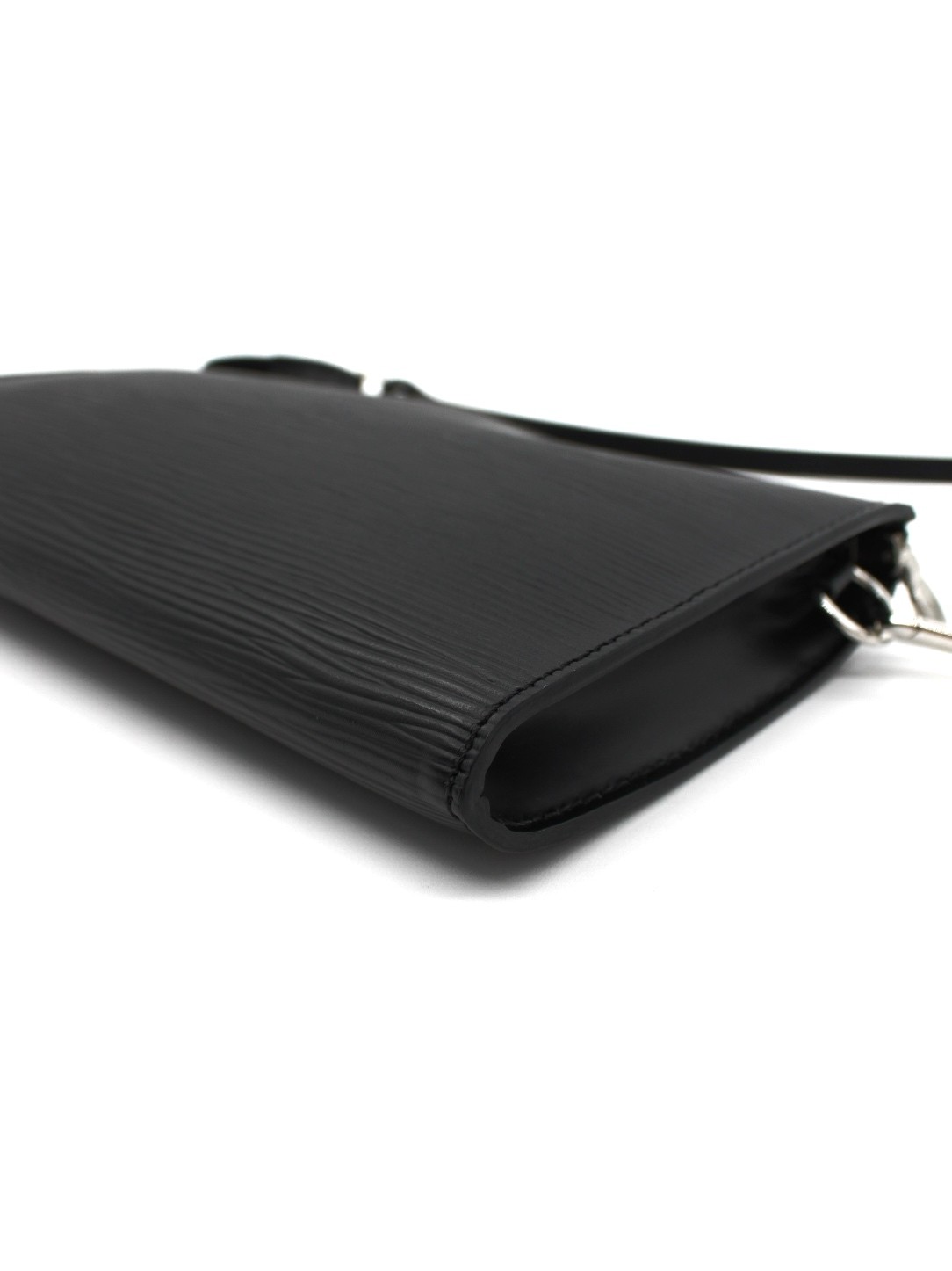 Pochette Louis Vuitton in Pelle Epi Nera thumb