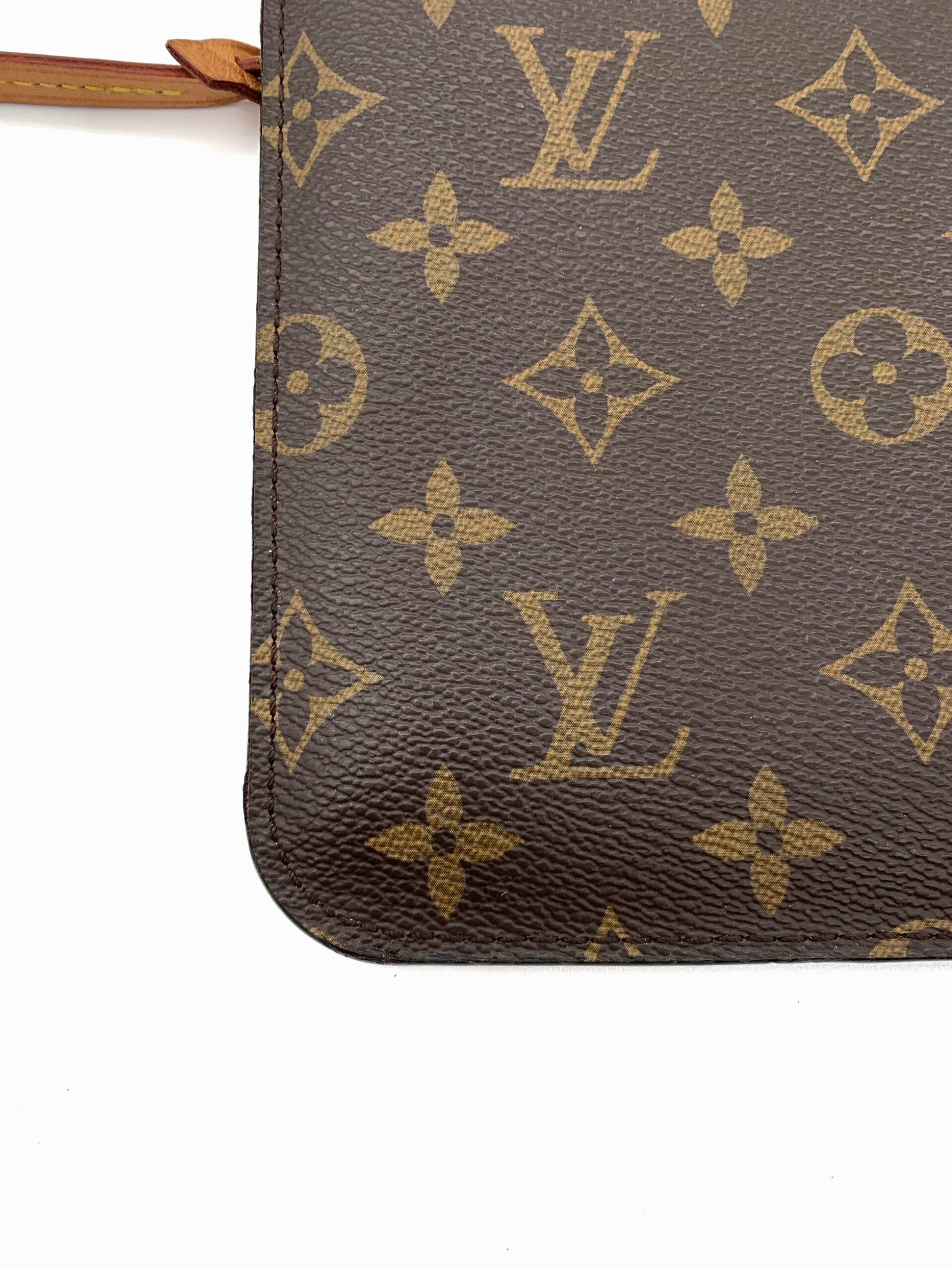 Pochette Louis Vuitton Piatta Monogram thumb