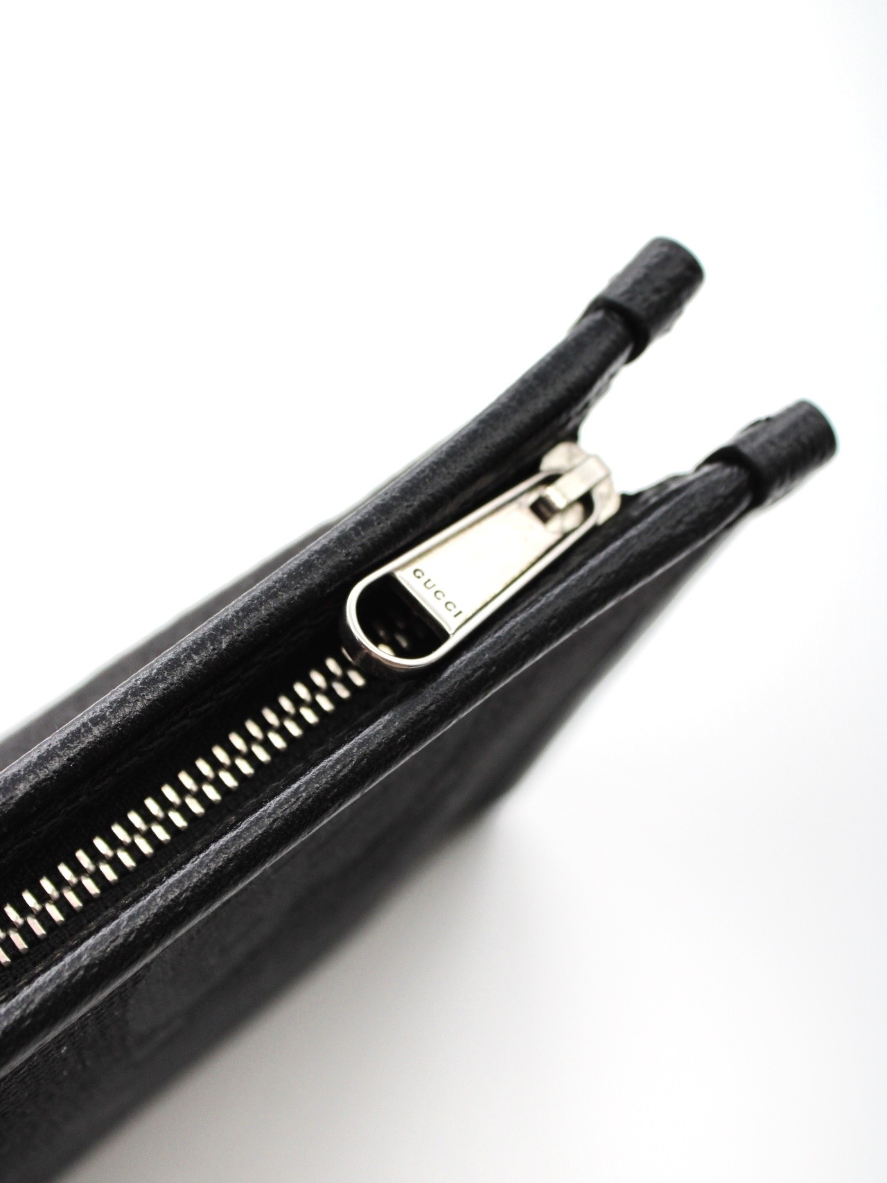 Gucci Pouch Jumbo GG Nera thumb