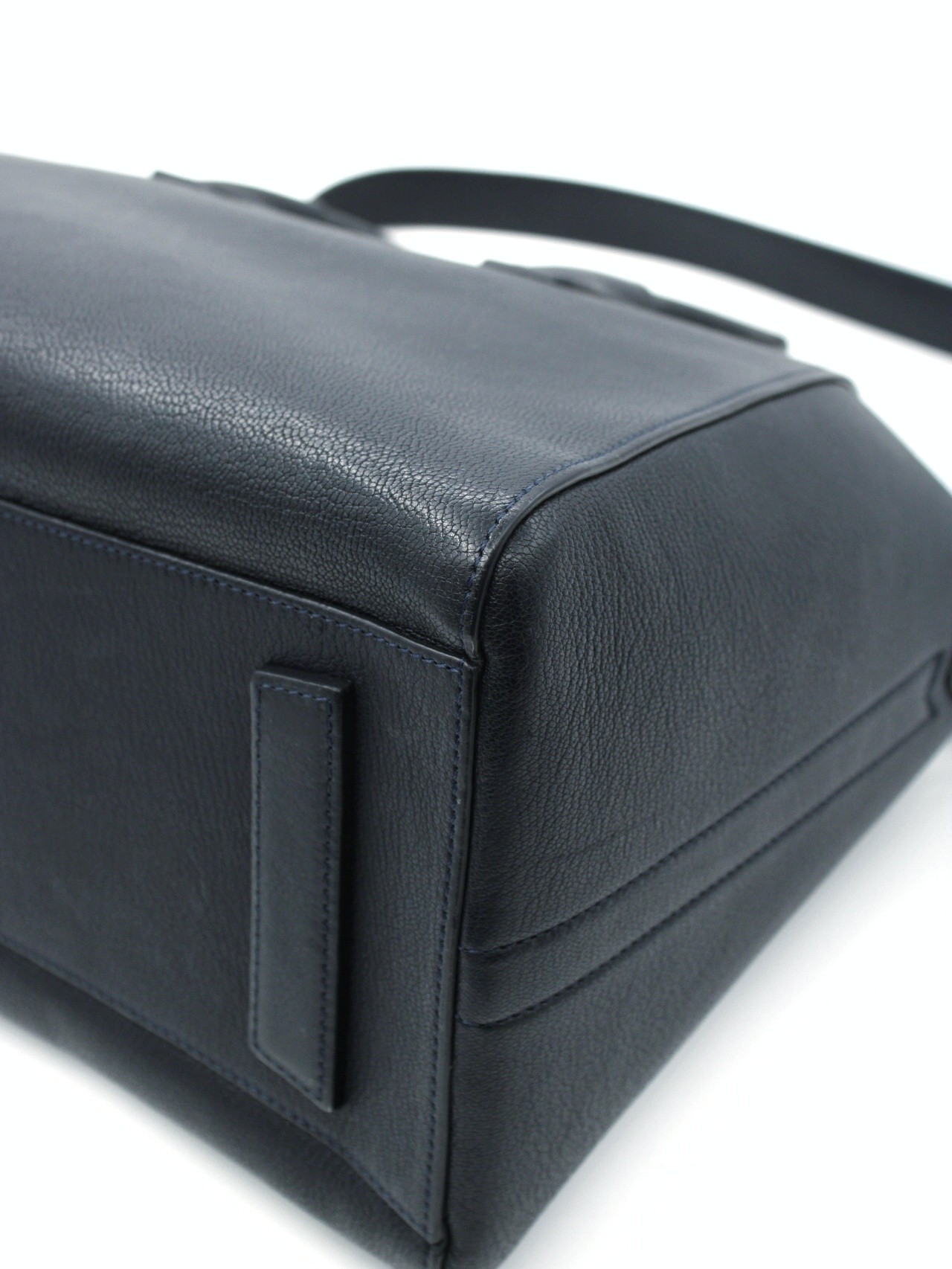 Borsa Givenchy Antigona in pelle blu notte thumb