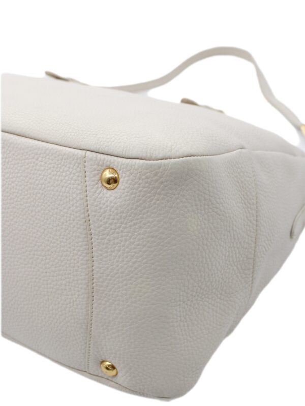 Shopper Prada in pelle martellata