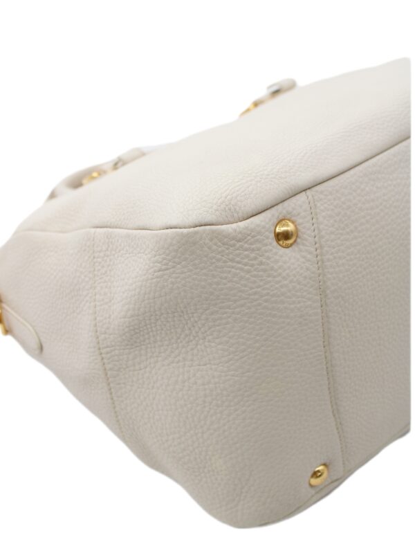 Shopper Prada in pelle martellata