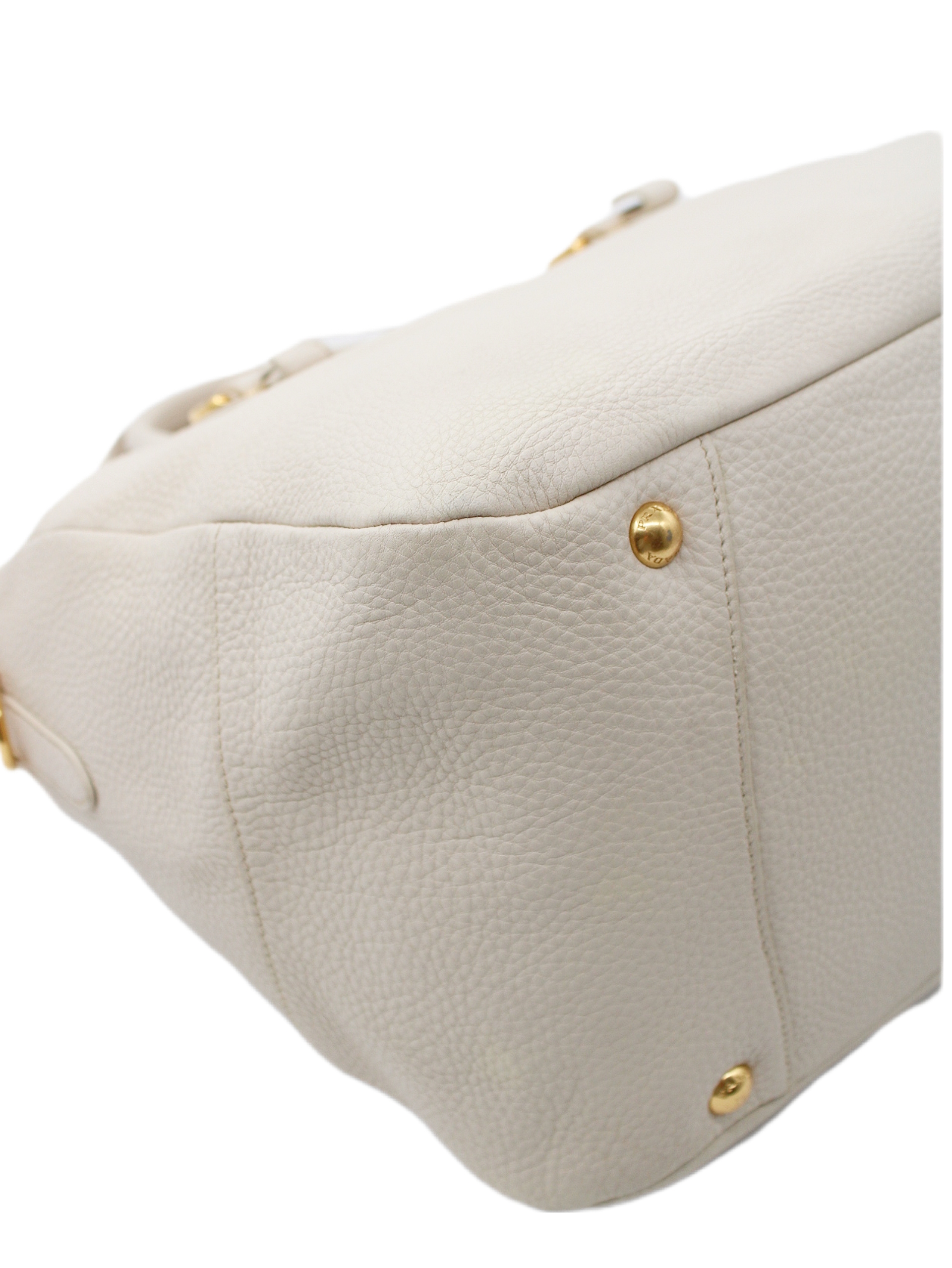 Shopper Prada in pelle martellata thumb