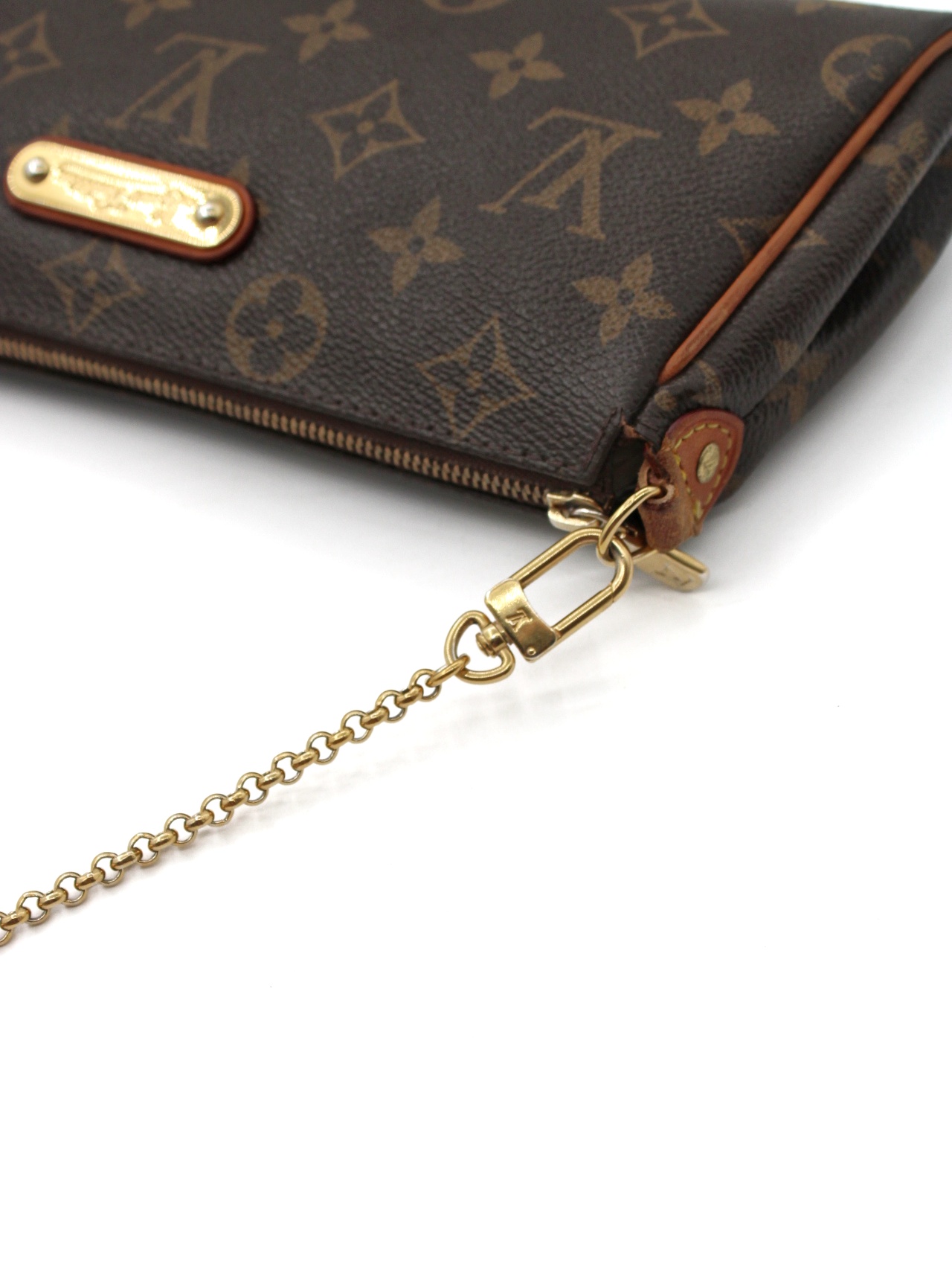 Pochette Louis Vuitton Eva In Monogram thumb