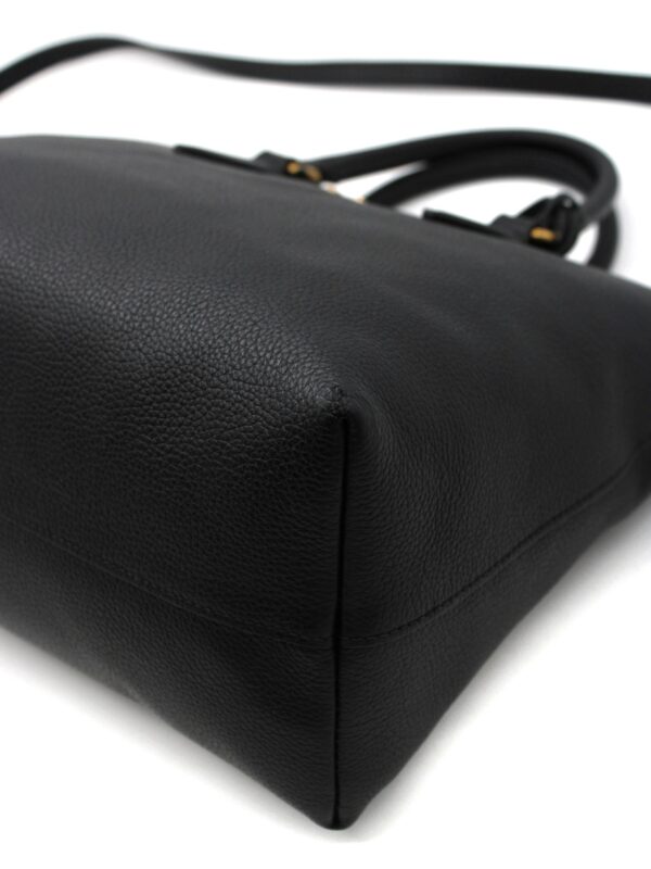 Shopper Prada in pelle nera martellata