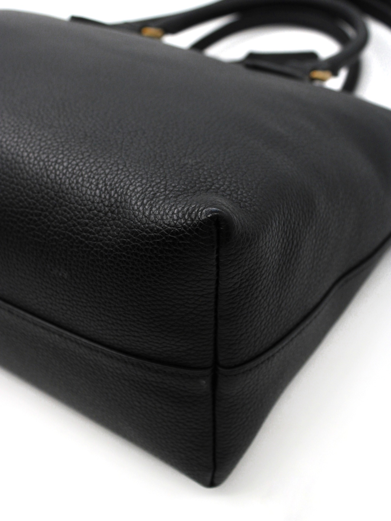 Shopper Prada in pelle nera martellata thumb