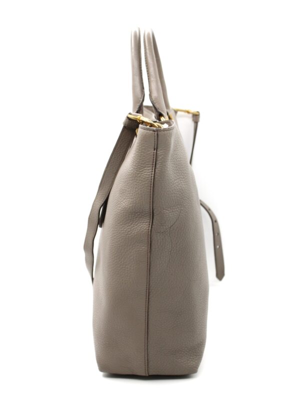Shopper Prada in pelle martellata
