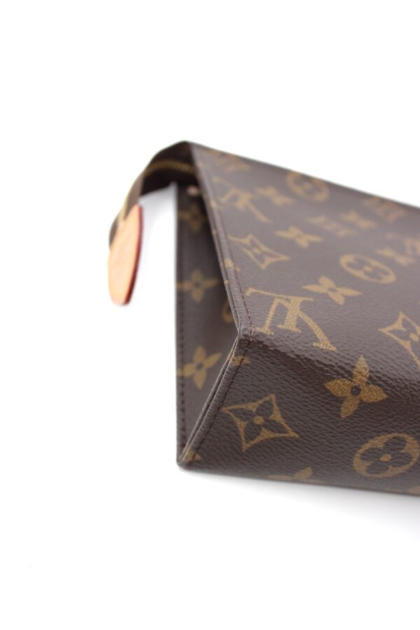 Toilette Louis Vuitton Monogram 19