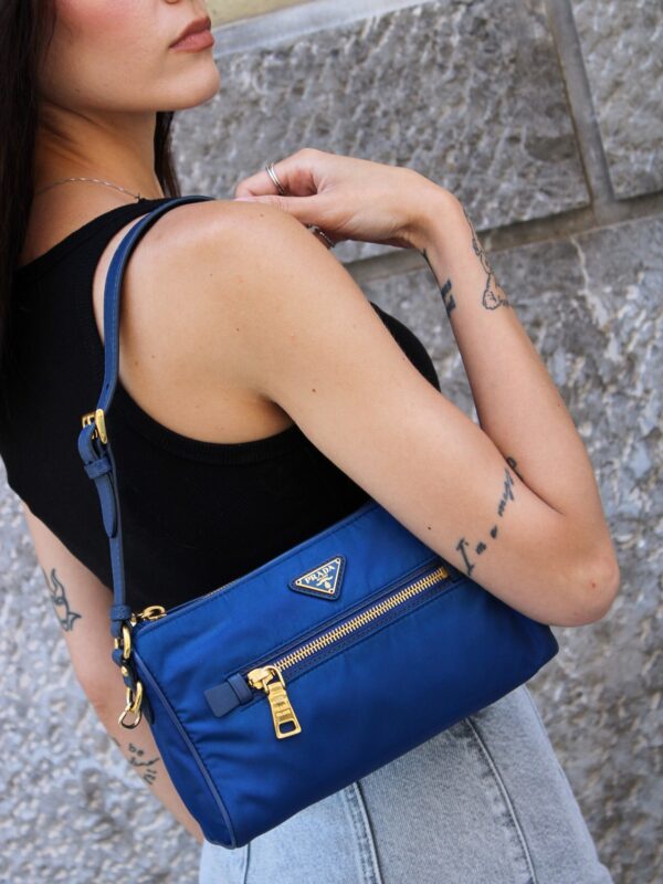 Borsa Prada in tela vela blu